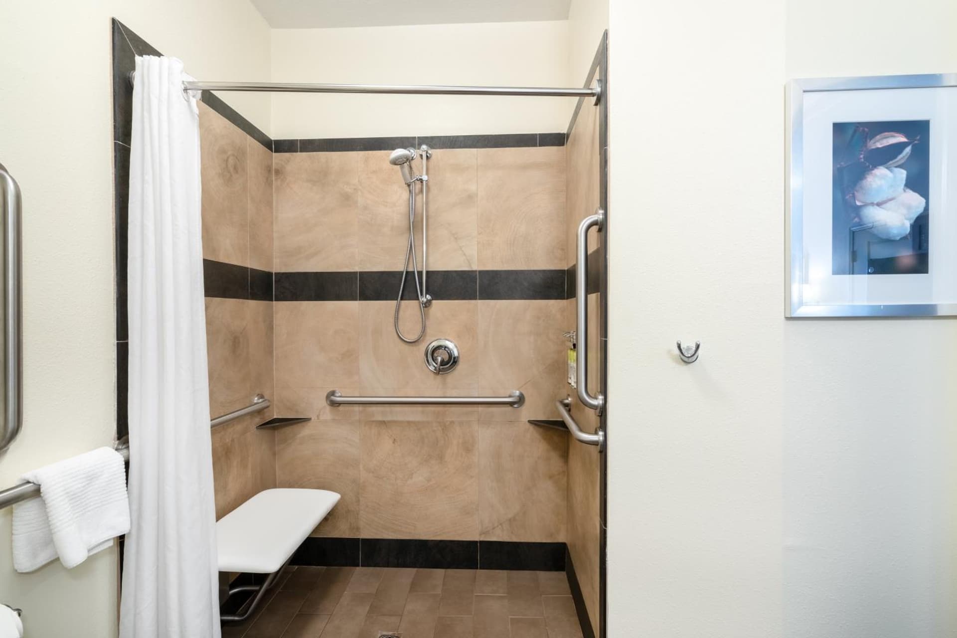 Candlewood Suites Auburn by IHG gallery photo in Auburn, AL — image 11