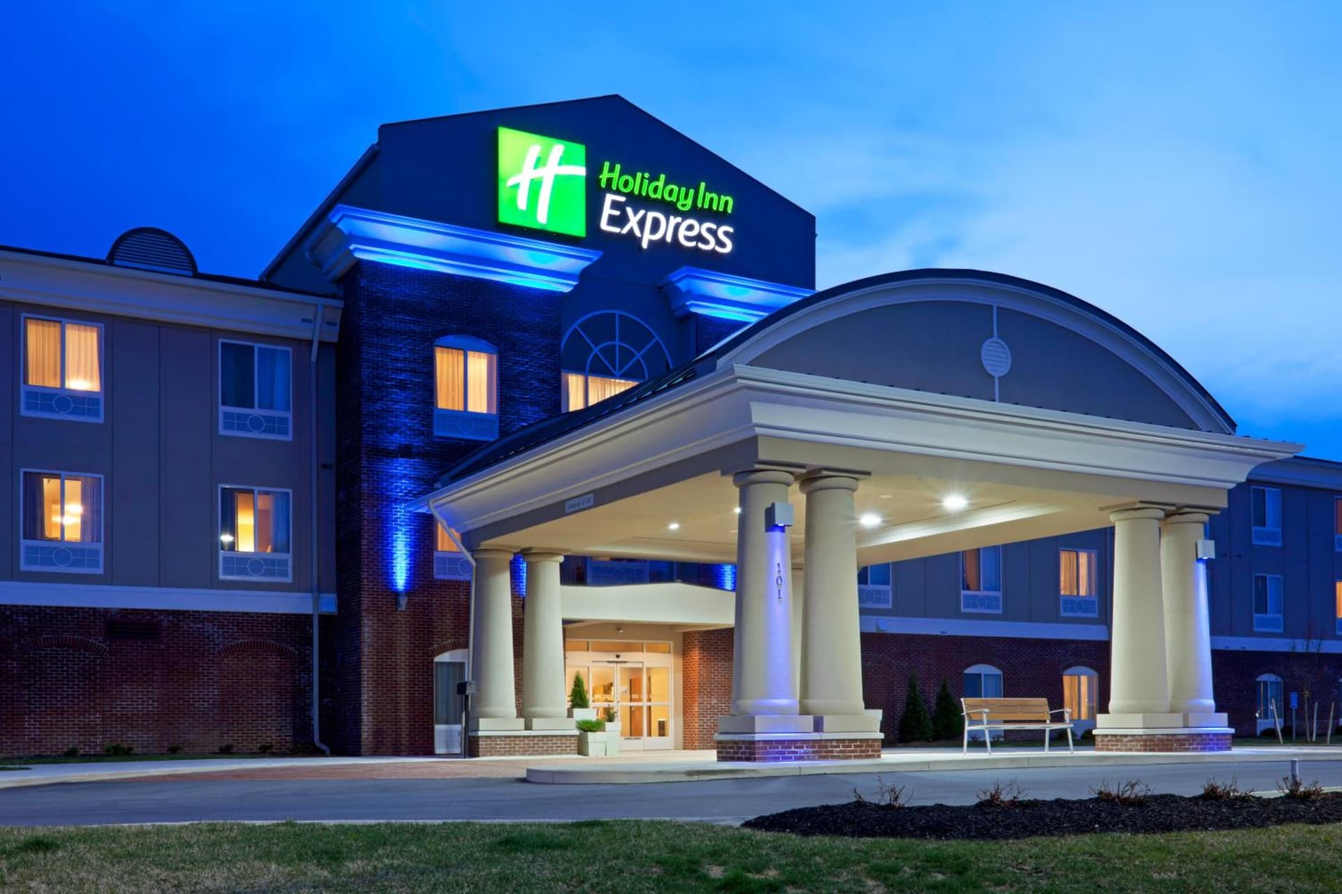 Holiday Inn Express Washington Court House by IHG featured exterior or lobby in Washington Court House, OH — similar hotel