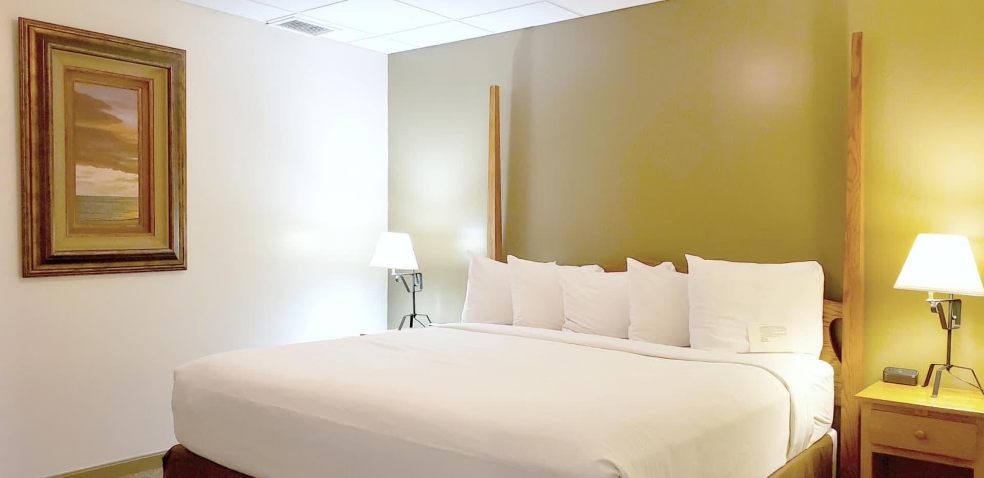 Lodging on the Square gallery photo in Berlin, OH — image 71