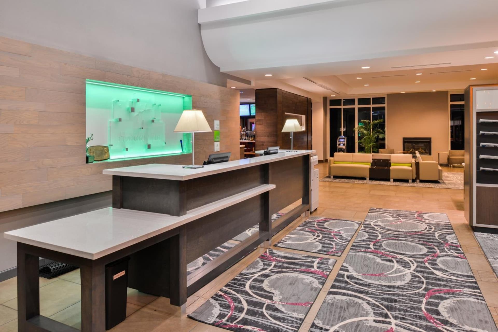 Holiday Inn Kansas City Airport by IHG property views in Kansas City, KS — gallery photo 3