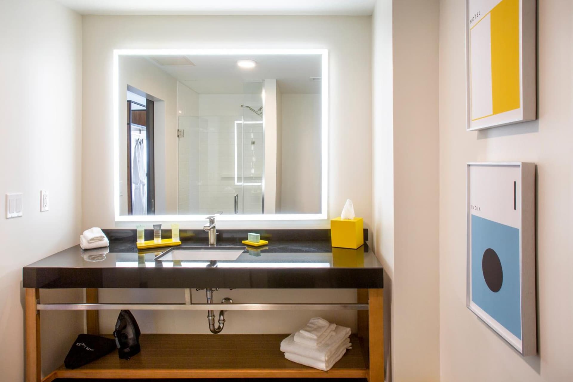 Hotel Indigo Seattle Everett Waterfront Place by IHG gallery photo in Everett, WA — image 10