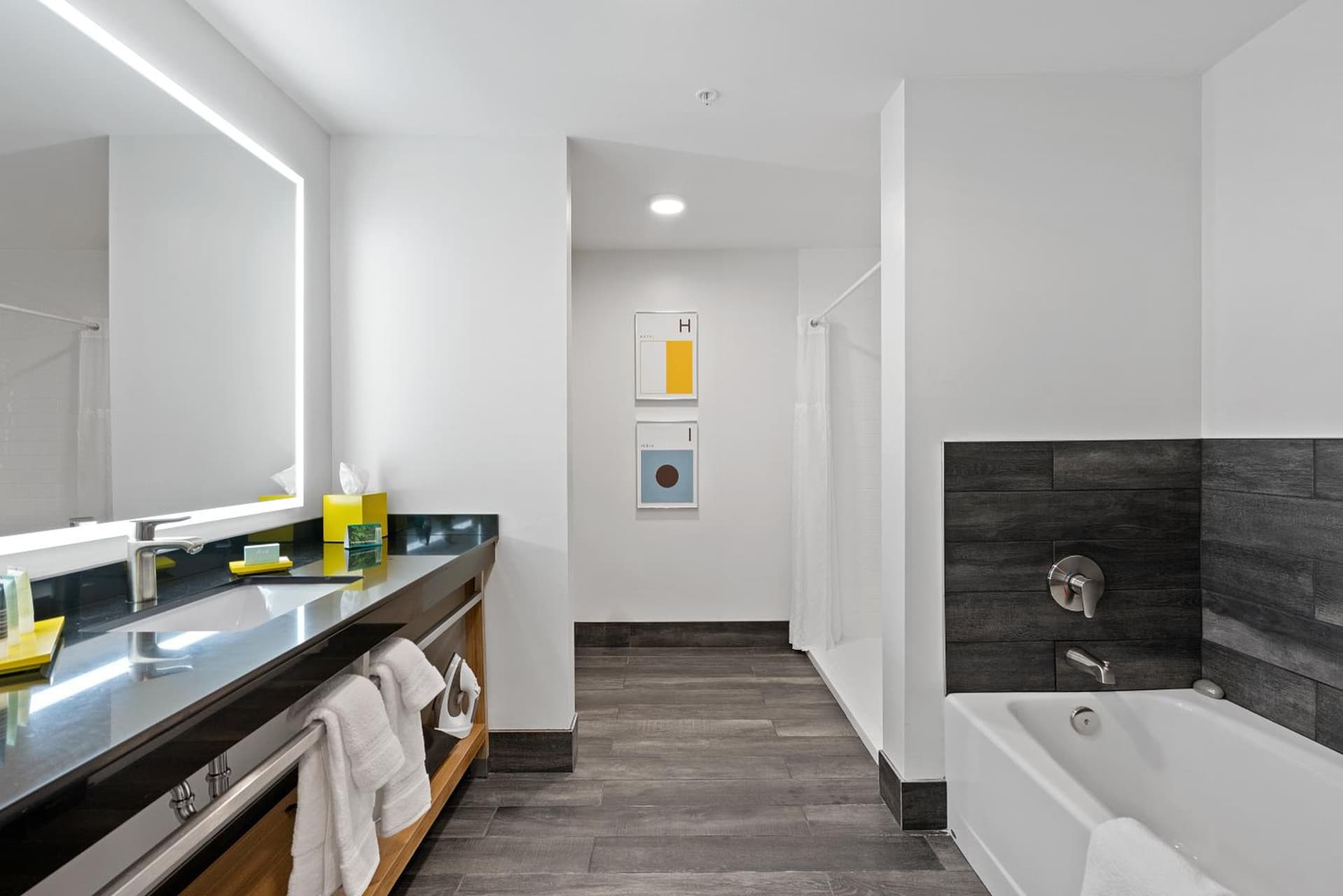 Hotel Indigo Seattle Everett Waterfront Place by IHG gallery photo in Everett, WA — image 32