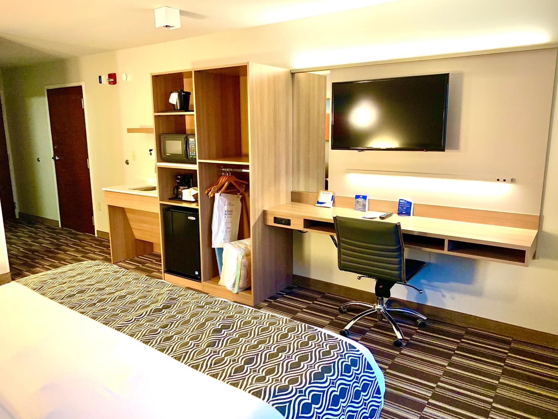 Microtel Inn & Suites by Wyndham Georgetown Delaware Beaches gallery photo in Georgetown, DE — image 9