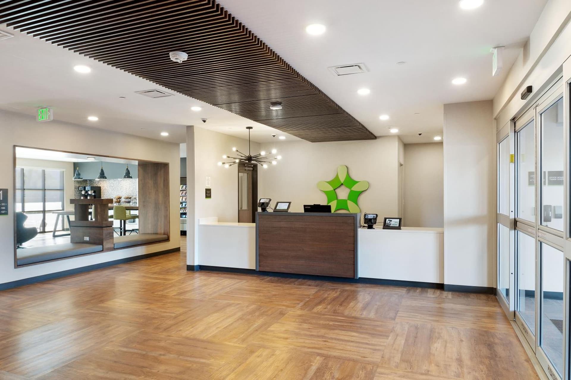 Extended Stay America Premier Suites - Phoenix - Chandler - Downtown gallery photo in Chandler, AZ — image 23