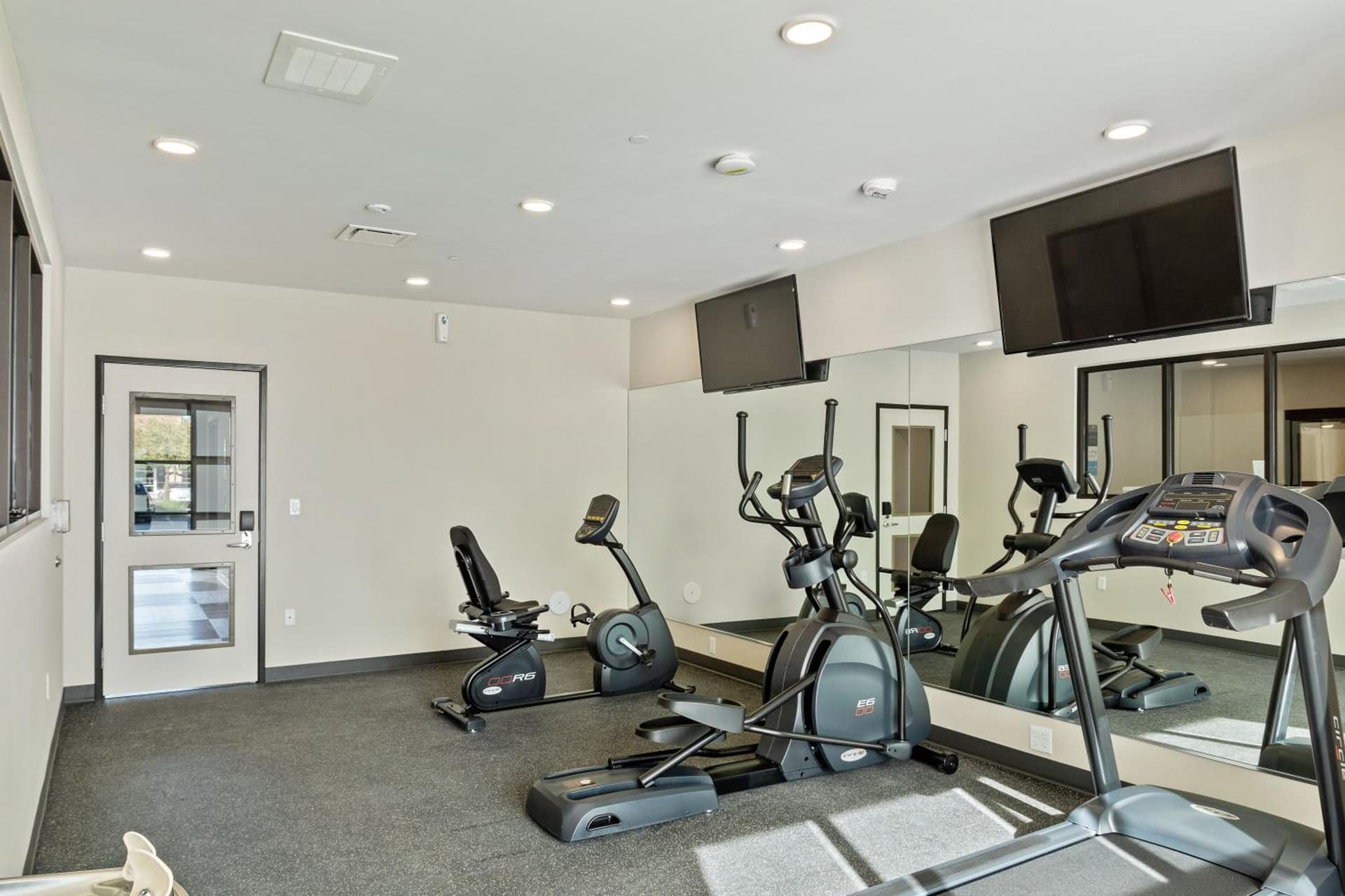 Extended Stay America Premier Suites - Phoenix - Chandler - Downtown gallery photo in Chandler, AZ — image 45