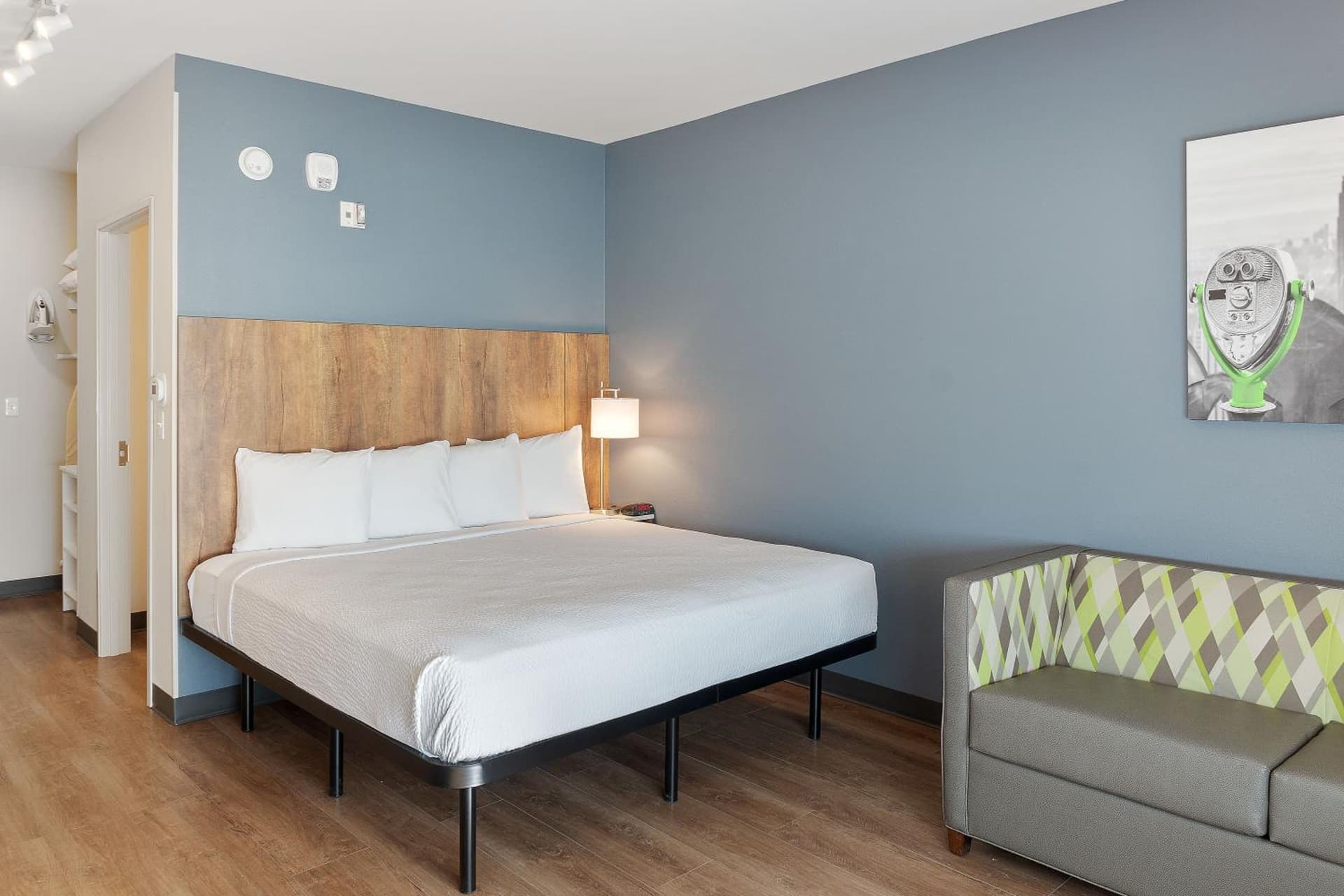 Extended Stay America Premier Suites - Phoenix - Chandler - Downtown gallery photo in Chandler, AZ — image 18