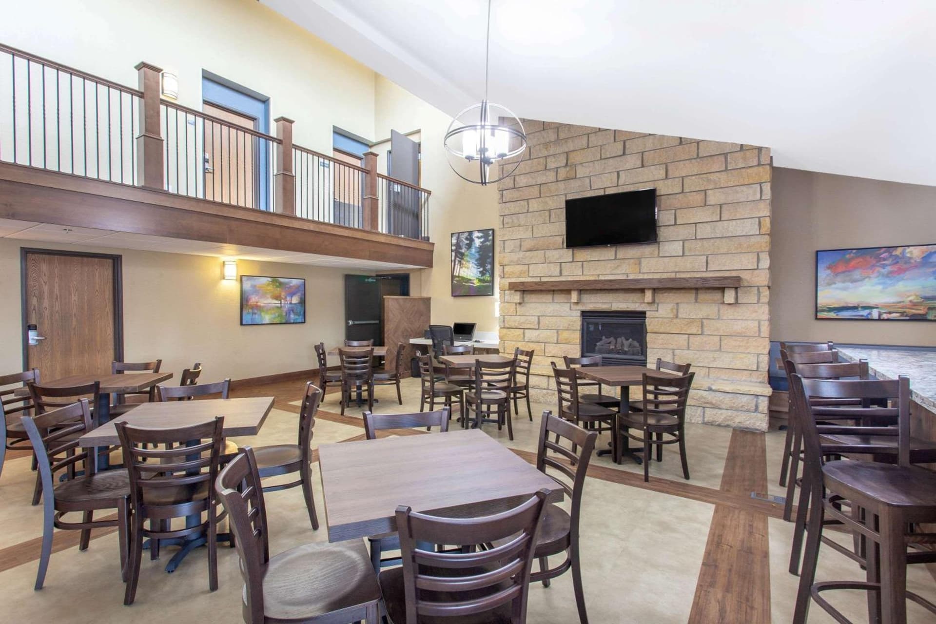 AmericInn by Wyndham Mankato Event Center near MSU property views in Mankato, MN — gallery photo 3