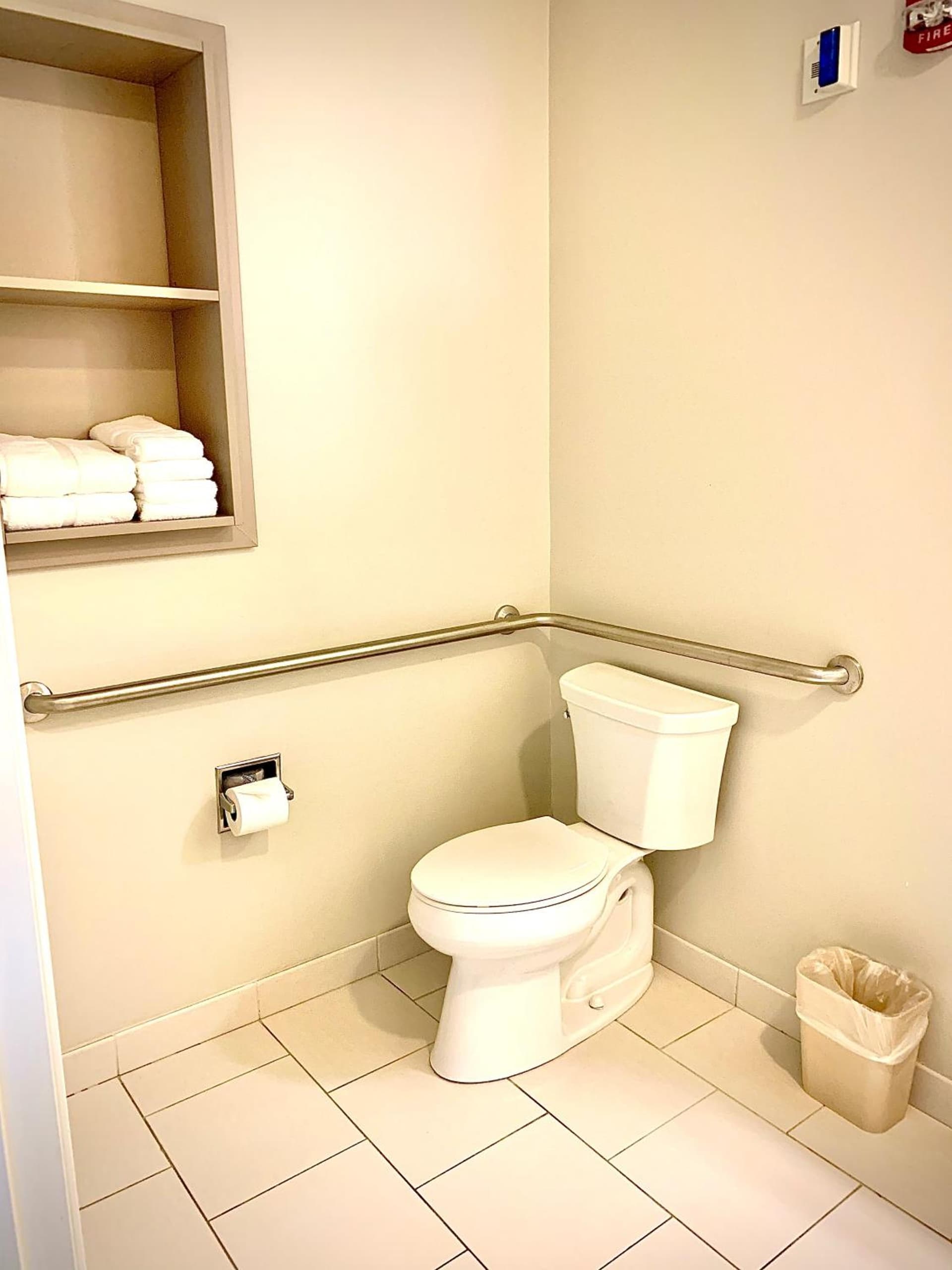 Microtel Inn & Suites by Wyndham Georgetown Delaware Beaches gallery photo in Georgetown, DE — image 42