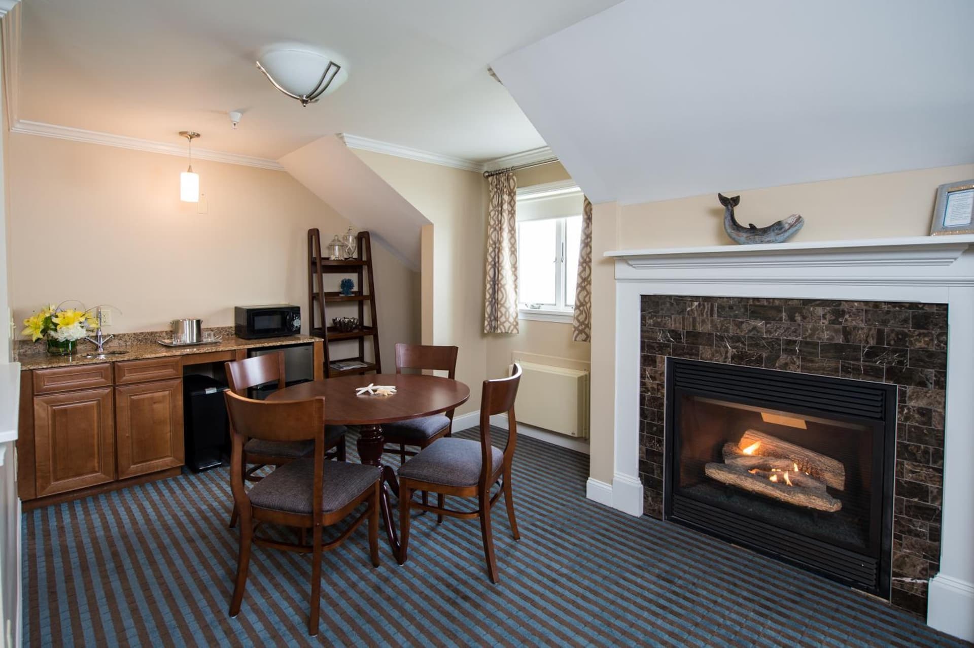 Union Bluff Hotel & Meeting House gallery photo in York Beach, ME — image 131