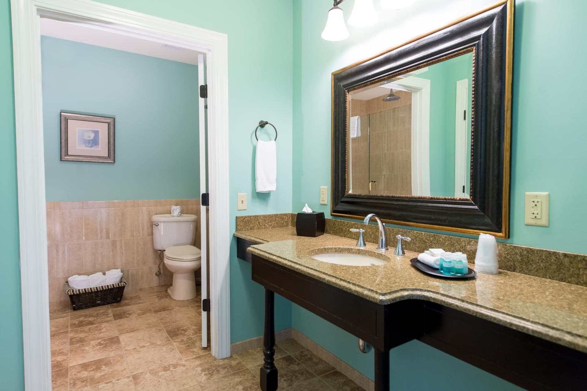 Union Bluff Hotel & Meeting House gallery photo in York Beach, ME — image 9
