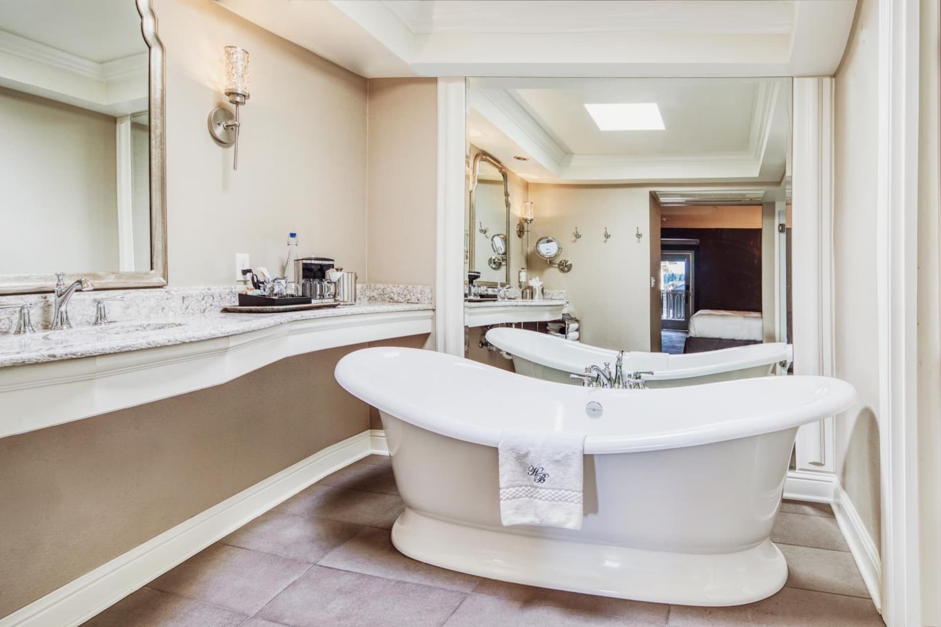 Hotel Ballard property views in Seattle, WA — gallery photo 3
