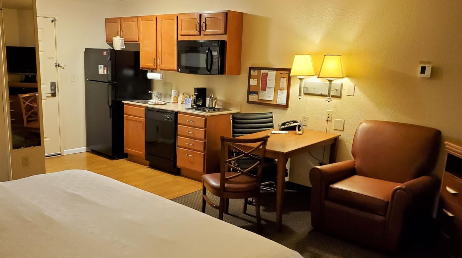 Candlewood Suites Fayetteville – University of Arkansas by IHG gallery photo in Fayetteville, AR — image 22