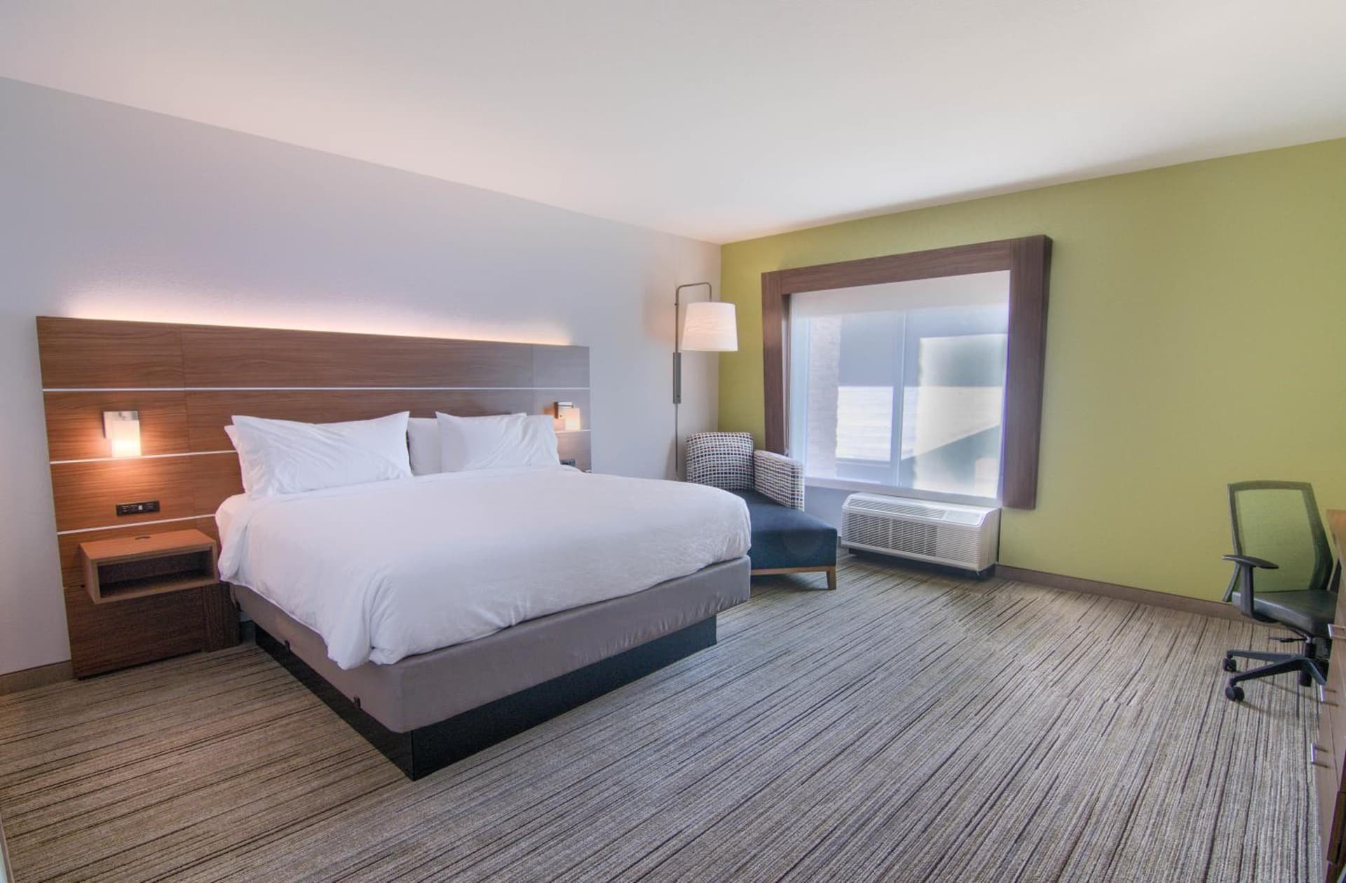 Holiday Inn Express & Suites Mobile - University Area by IHG gallery photo in Mobile, AL — image 41