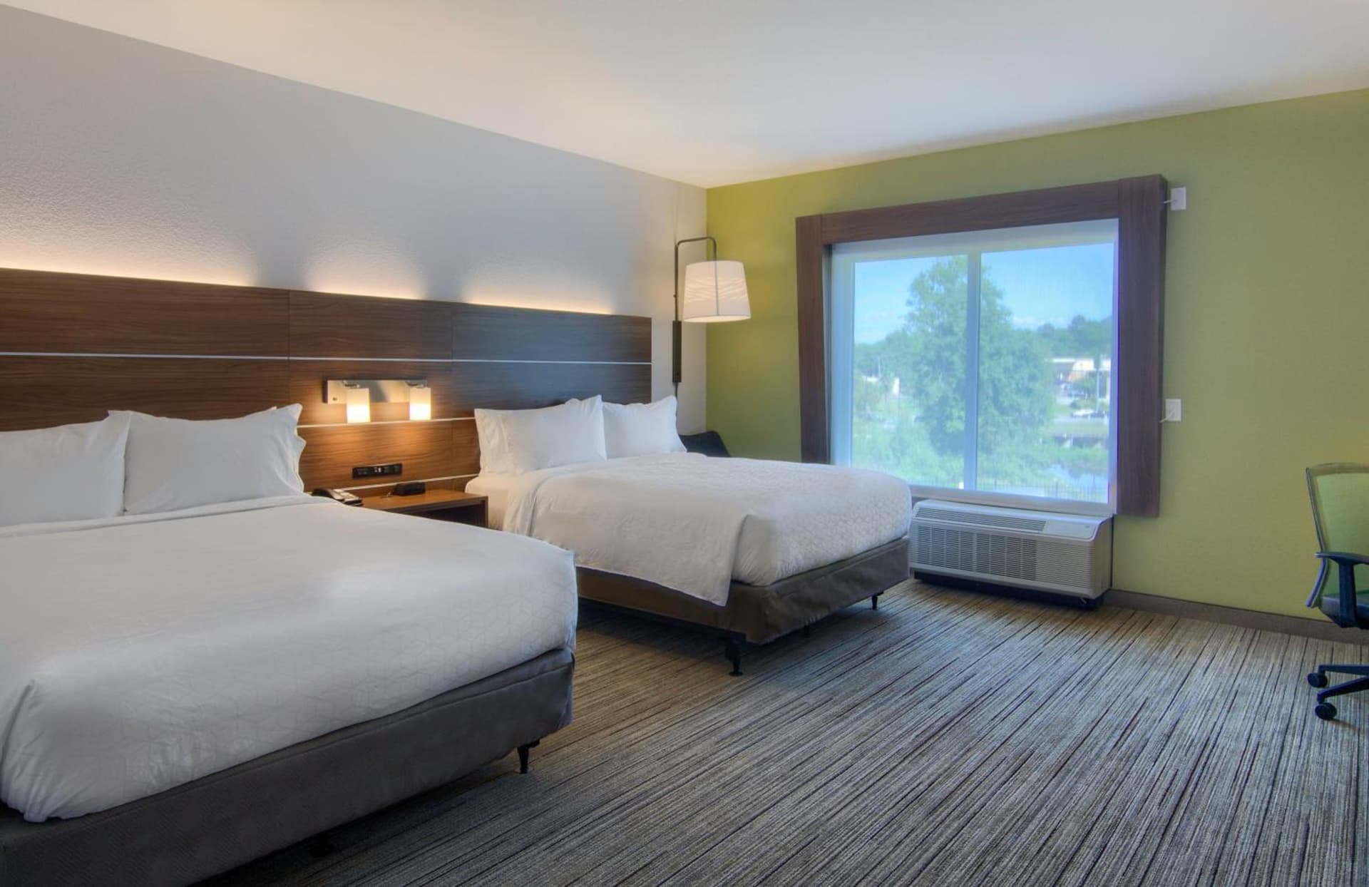 Holiday Inn Express & Suites Mobile - University Area by IHG gallery photo in Mobile, AL — image 10