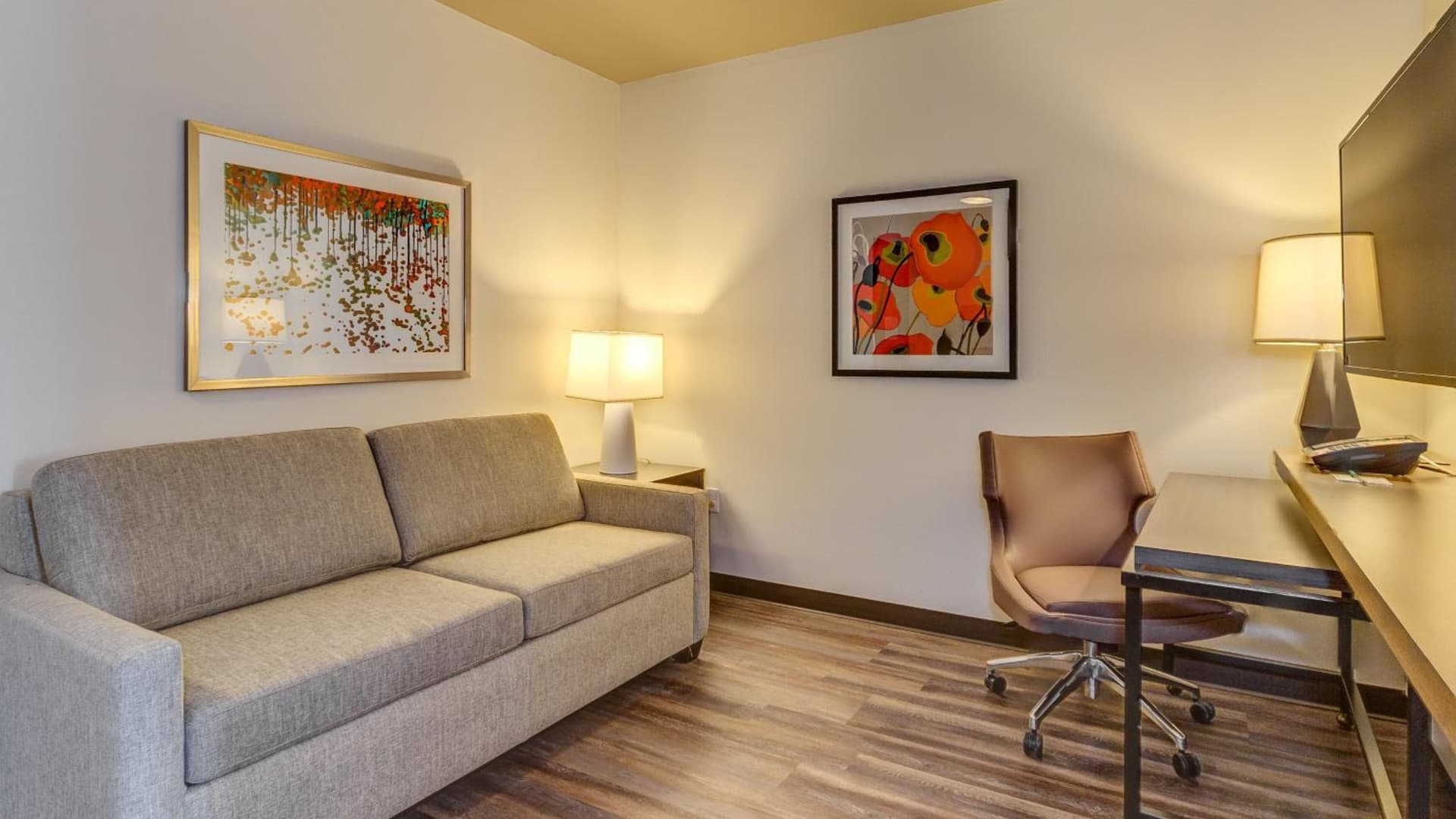 Holiday Inn & Suites Bellingham by IHG interior in Bellingham, WA — gallery photo 2