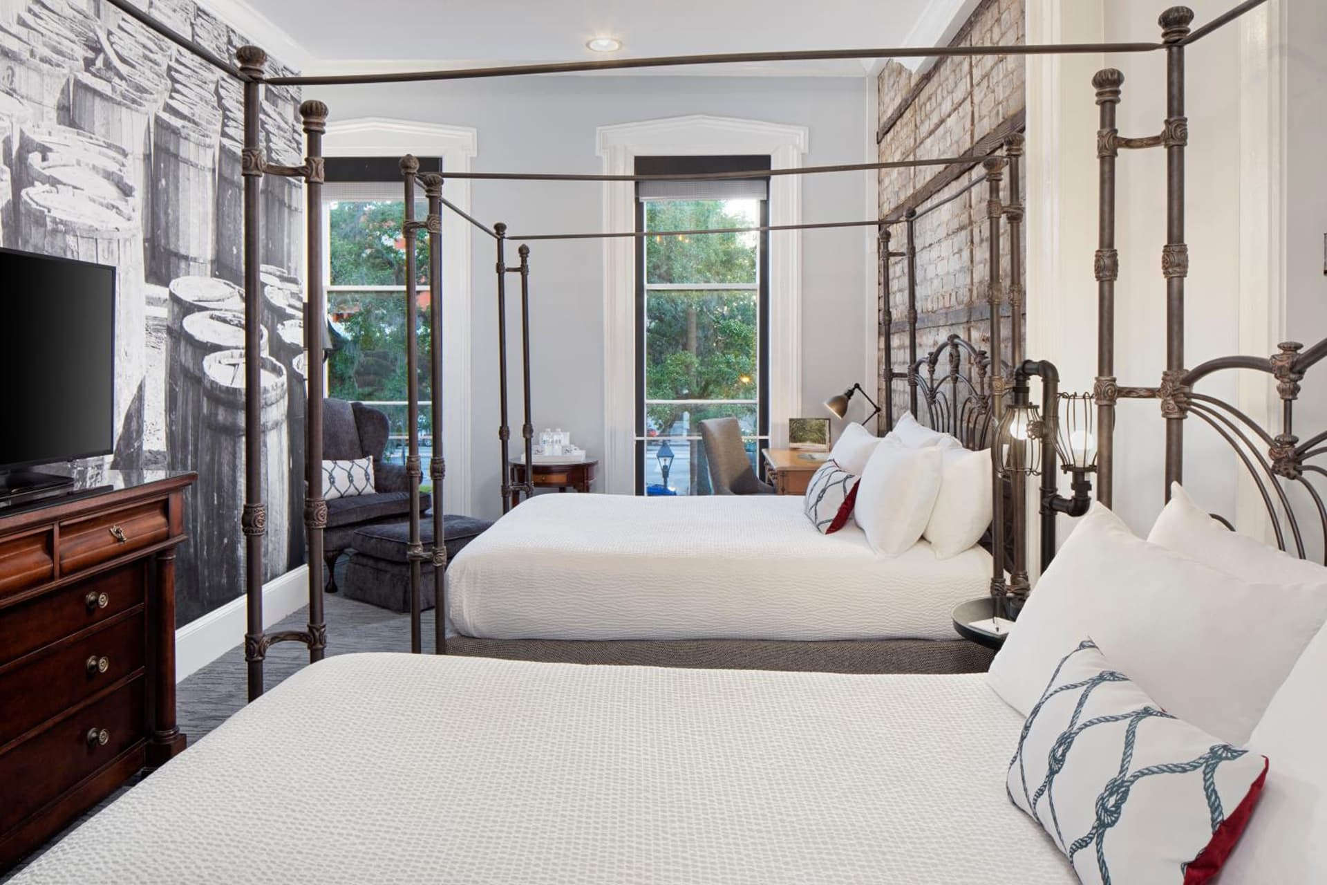 River Street Inn interior in Savannah, GA — gallery photo 2