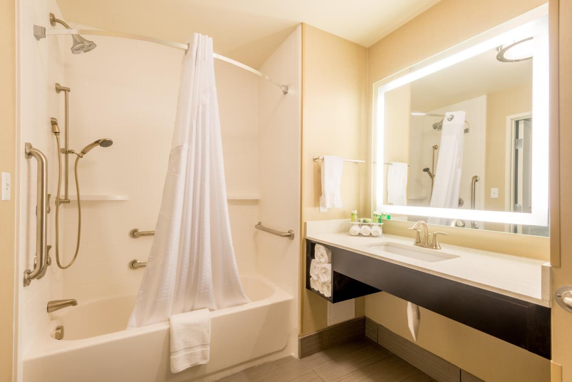 Holiday Inn Express & Suites Denver South - Castle Rock by IHG gallery photo in Castle Rock, CO — image 32