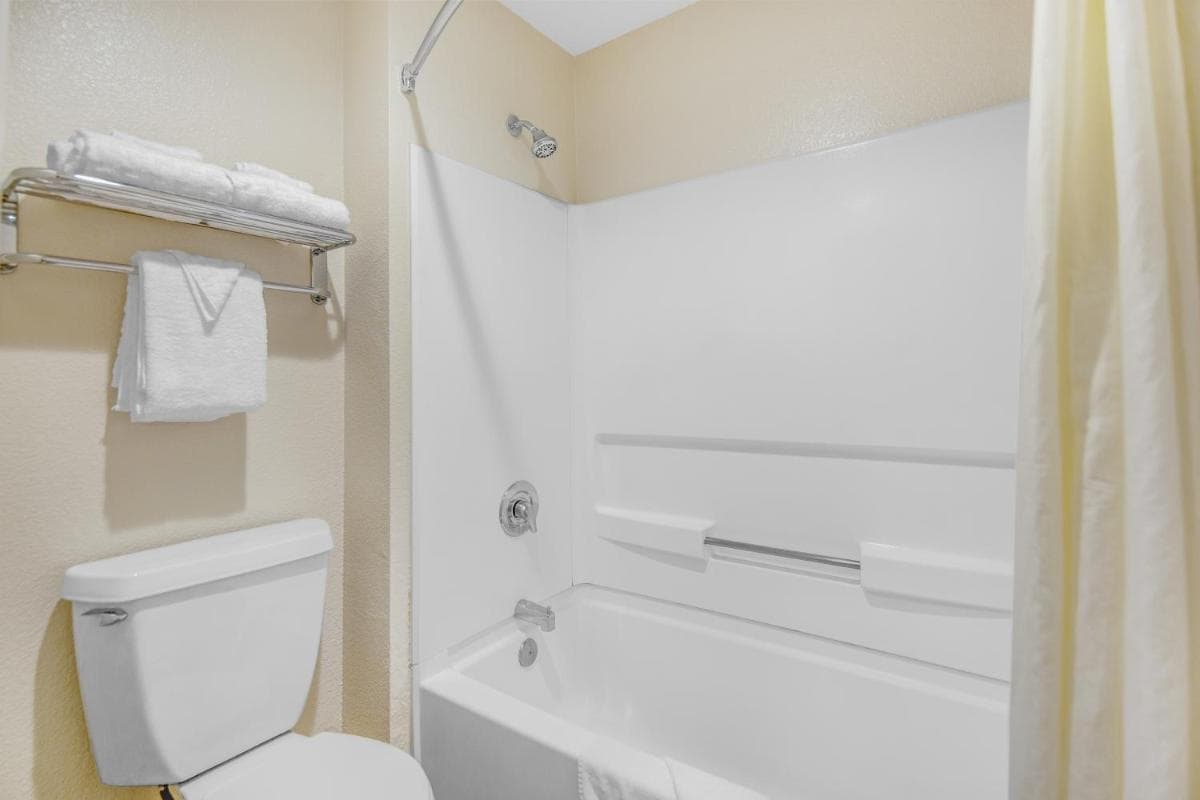 SureStay Hotel by Best Western Fontana gallery photo in Fontana, CA — image 14