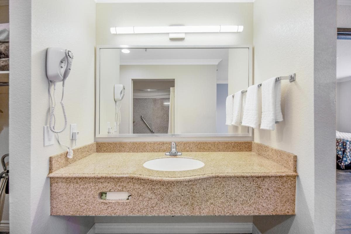 SureStay Hotel by Best Western Fontana gallery photo in Fontana, CA — image 25