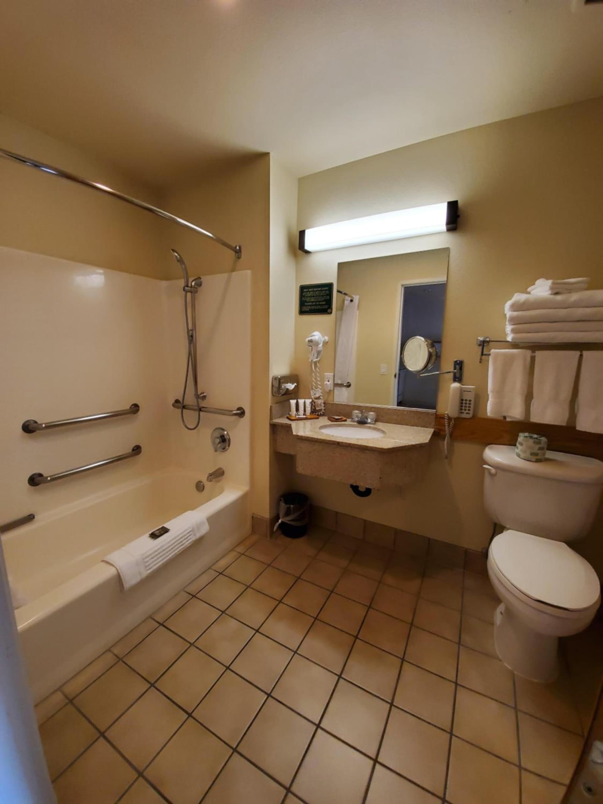 Country Inn & Suites by Radisson, Bend, OR gallery photo in Bend, OR — image 66