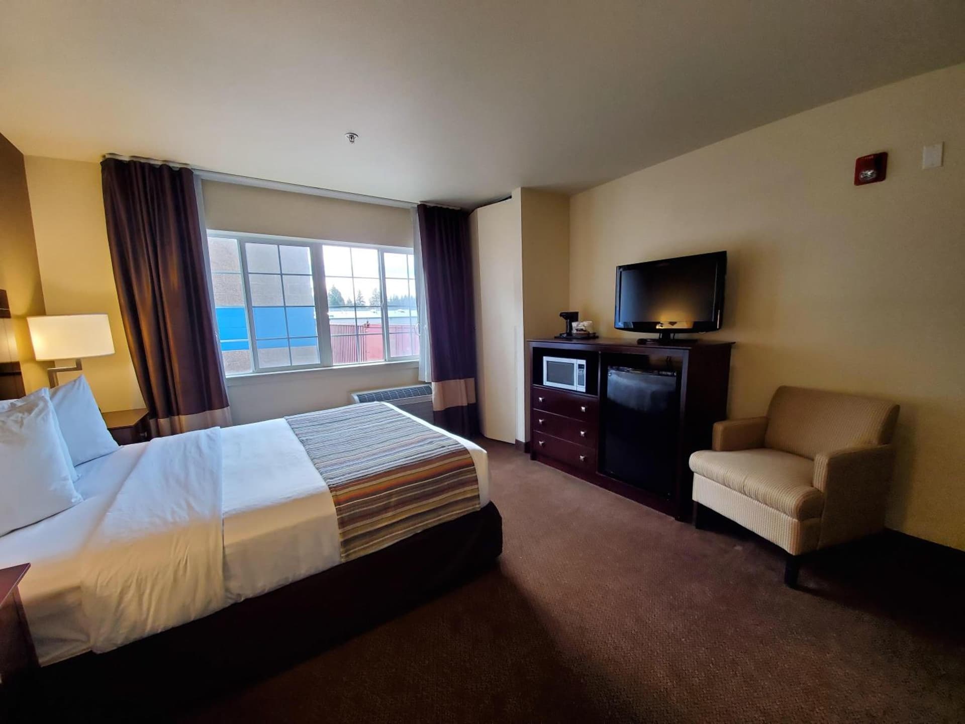 Country Inn & Suites by Radisson, Bend, OR gallery photo in Bend, OR — image 37