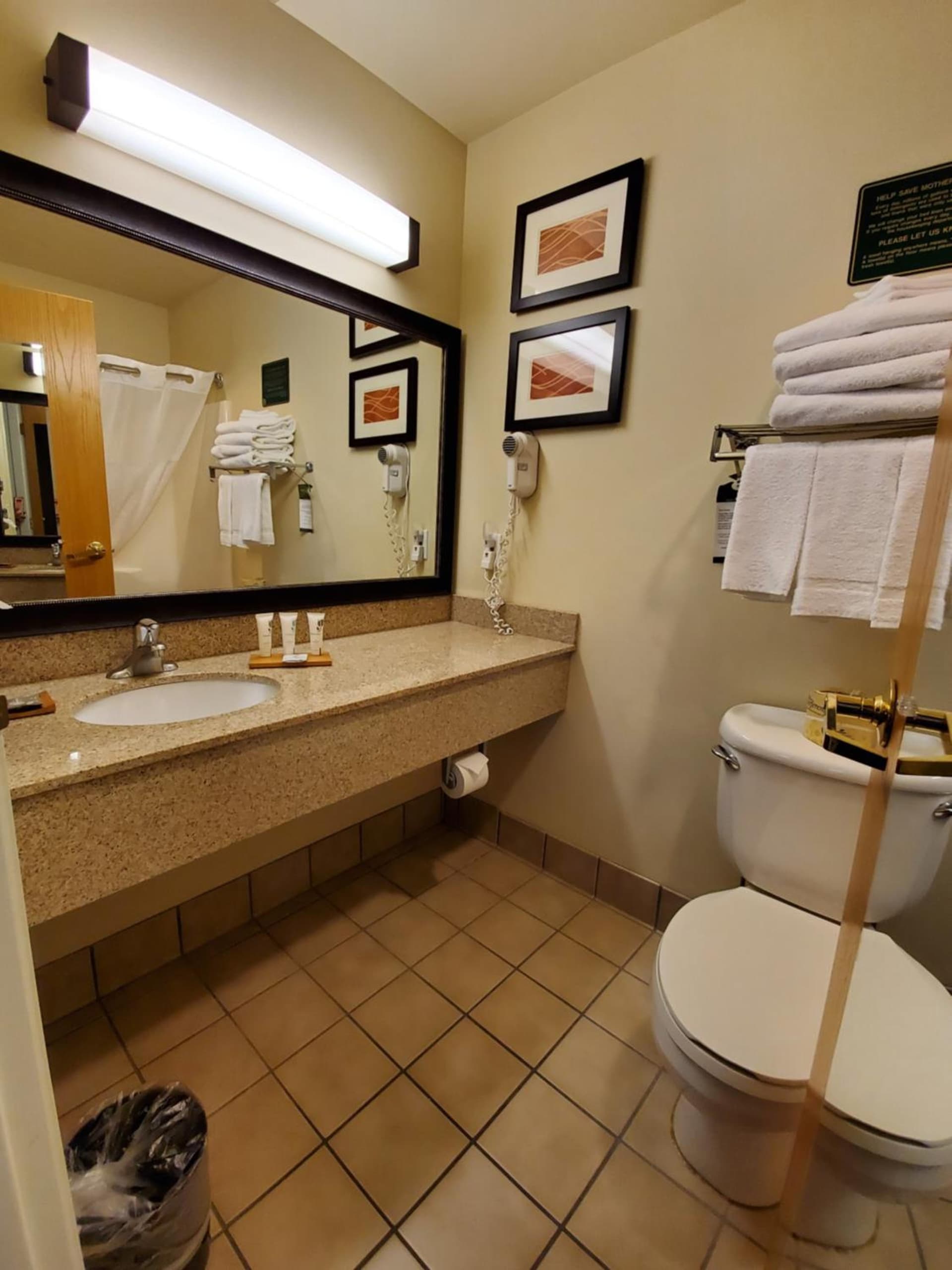 Country Inn & Suites by Radisson, Bend, OR gallery photo in Bend, OR — image 50