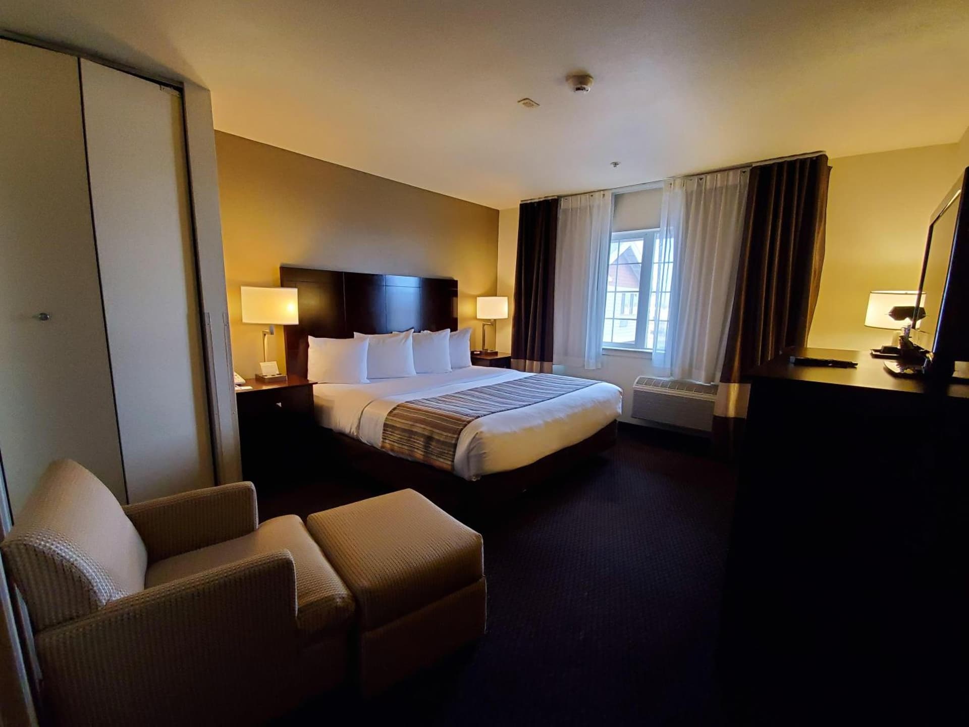 Country Inn & Suites by Radisson, Bend, OR gallery photo in Bend, OR — image 46