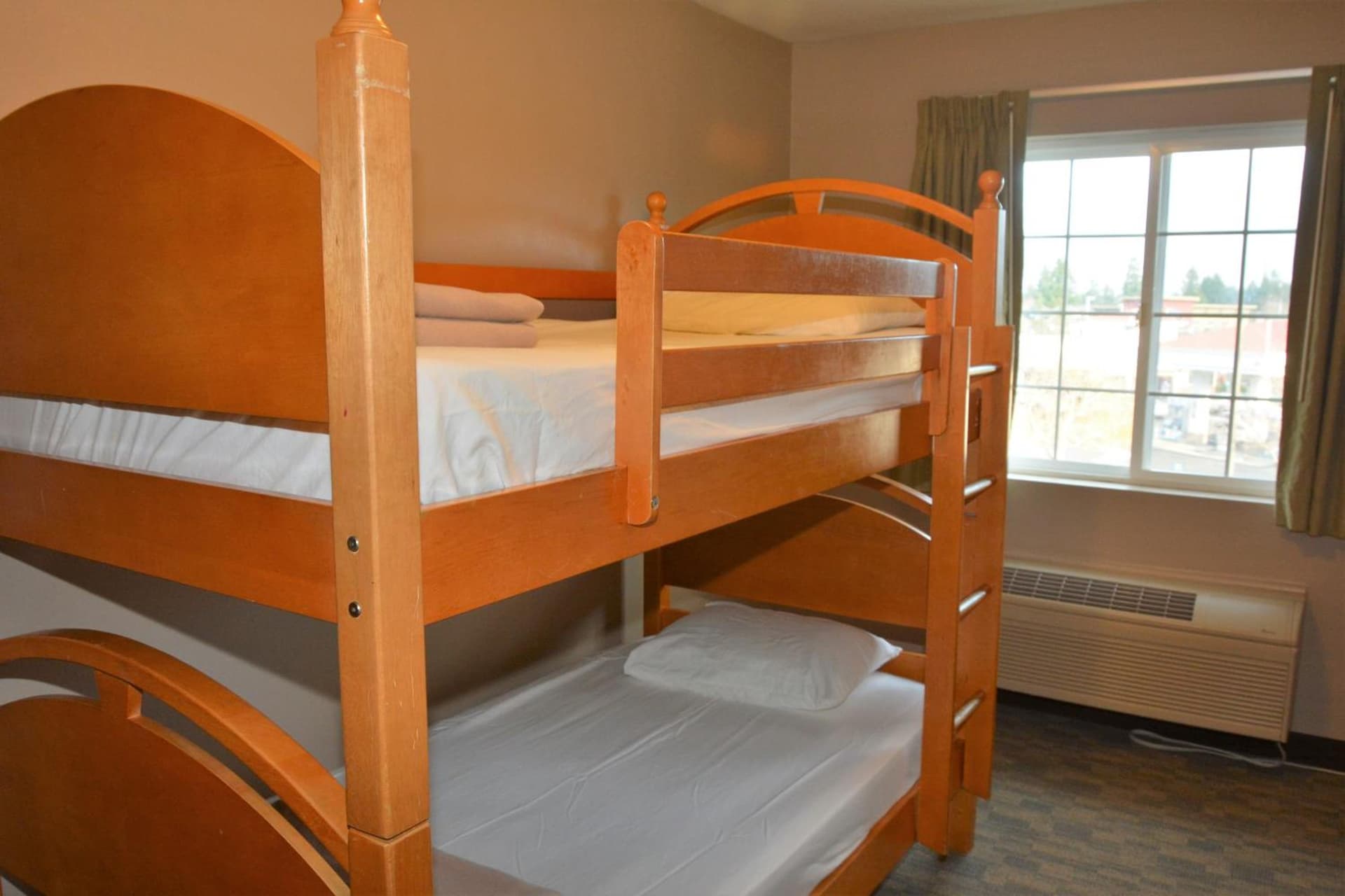 FairBridge Inn & Suites DuPont gallery photo in DuPont, WA — image 10