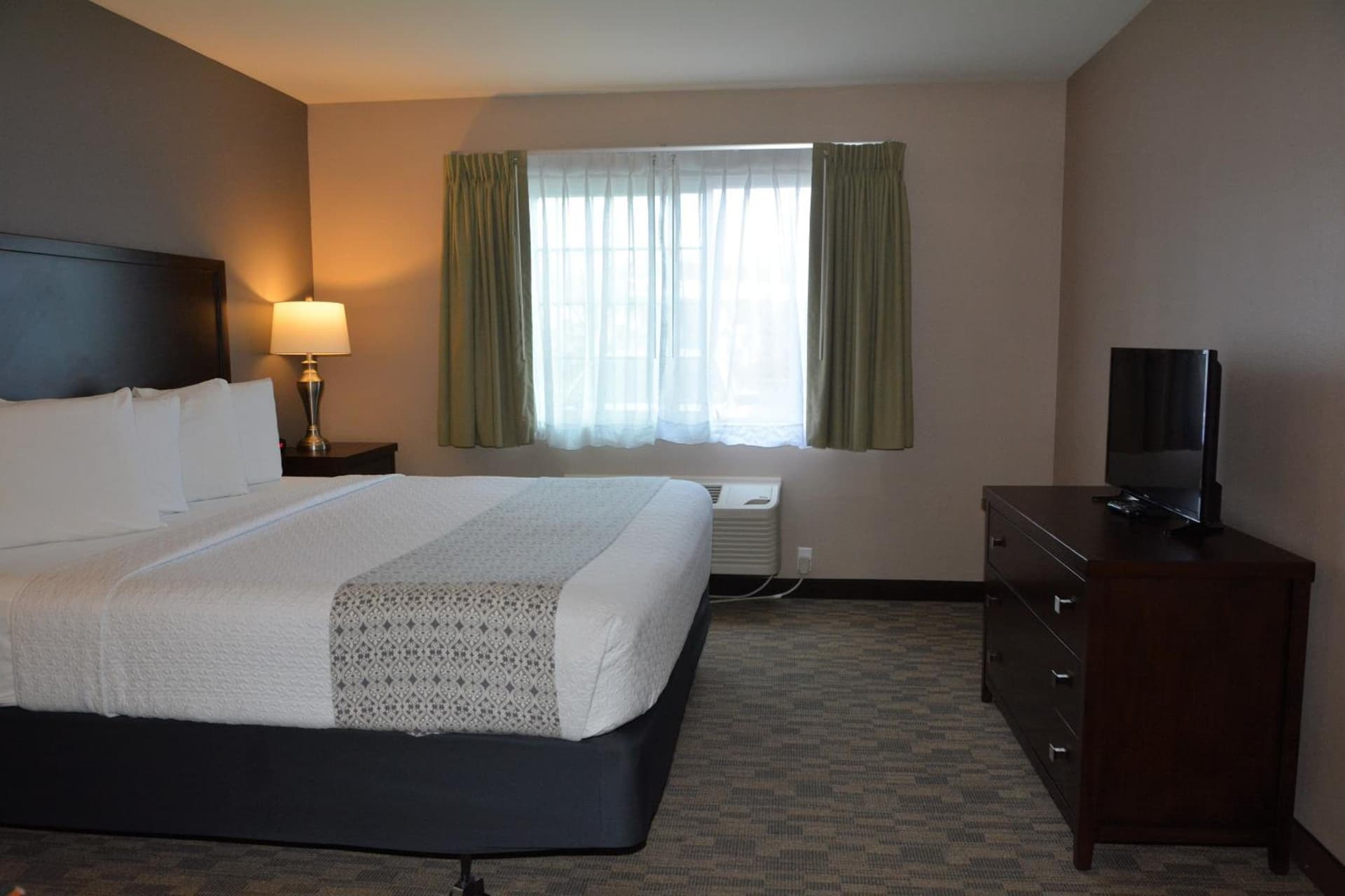 FairBridge Inn & Suites DuPont gallery photo in DuPont, WA — image 4