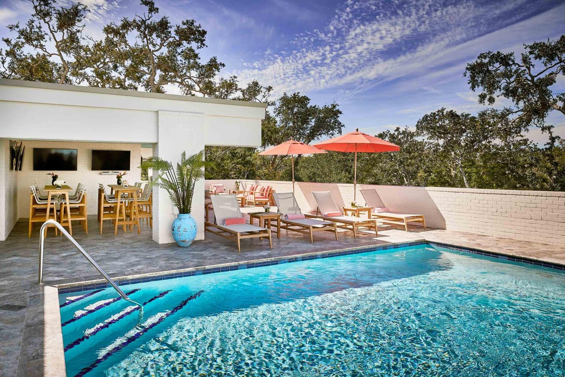Hotel Simone property views in Saint Simons Island, GA — gallery photo 3