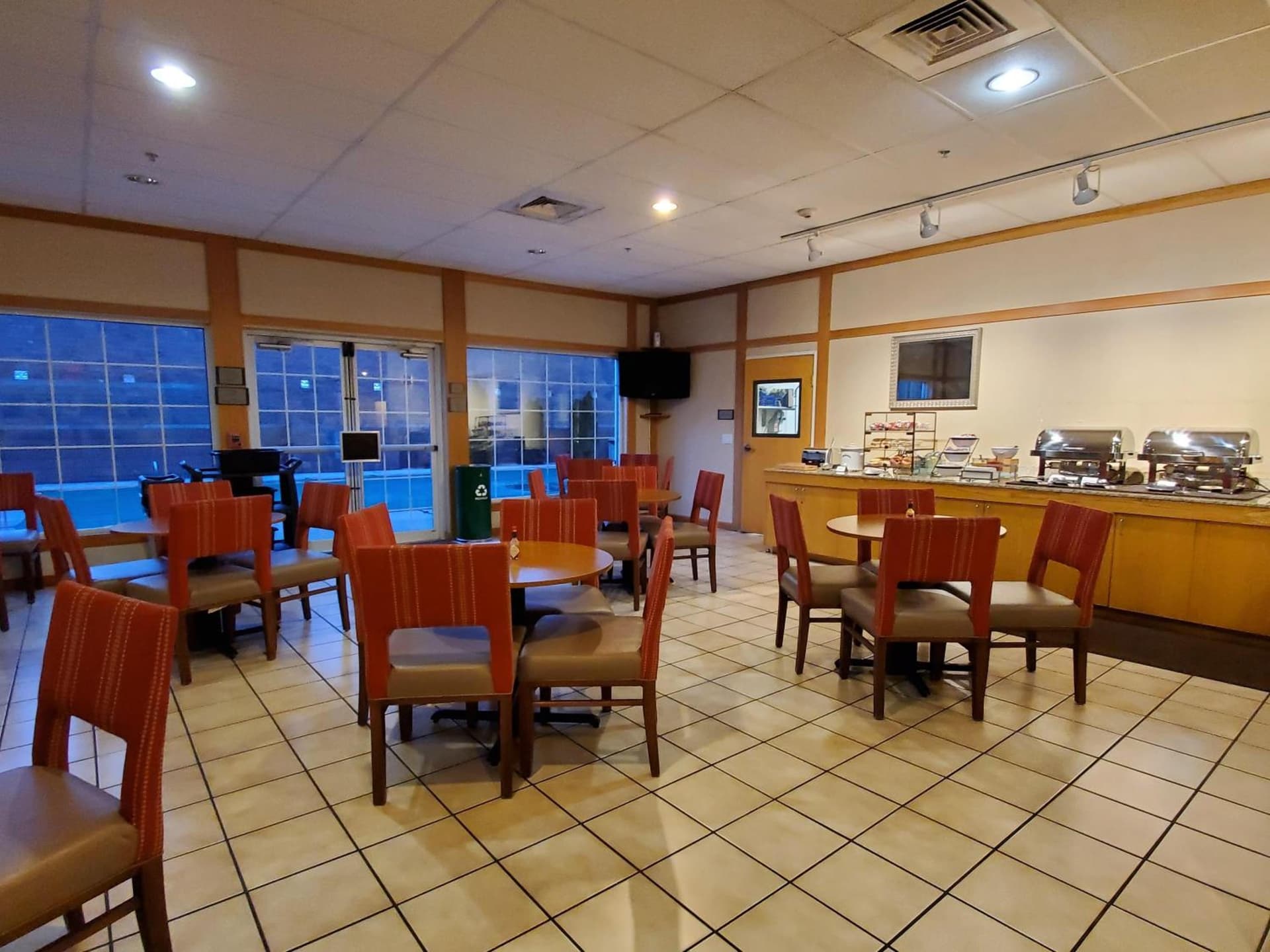Country Inn & Suites by Radisson, Bend, OR gallery photo in Bend, OR — image 55