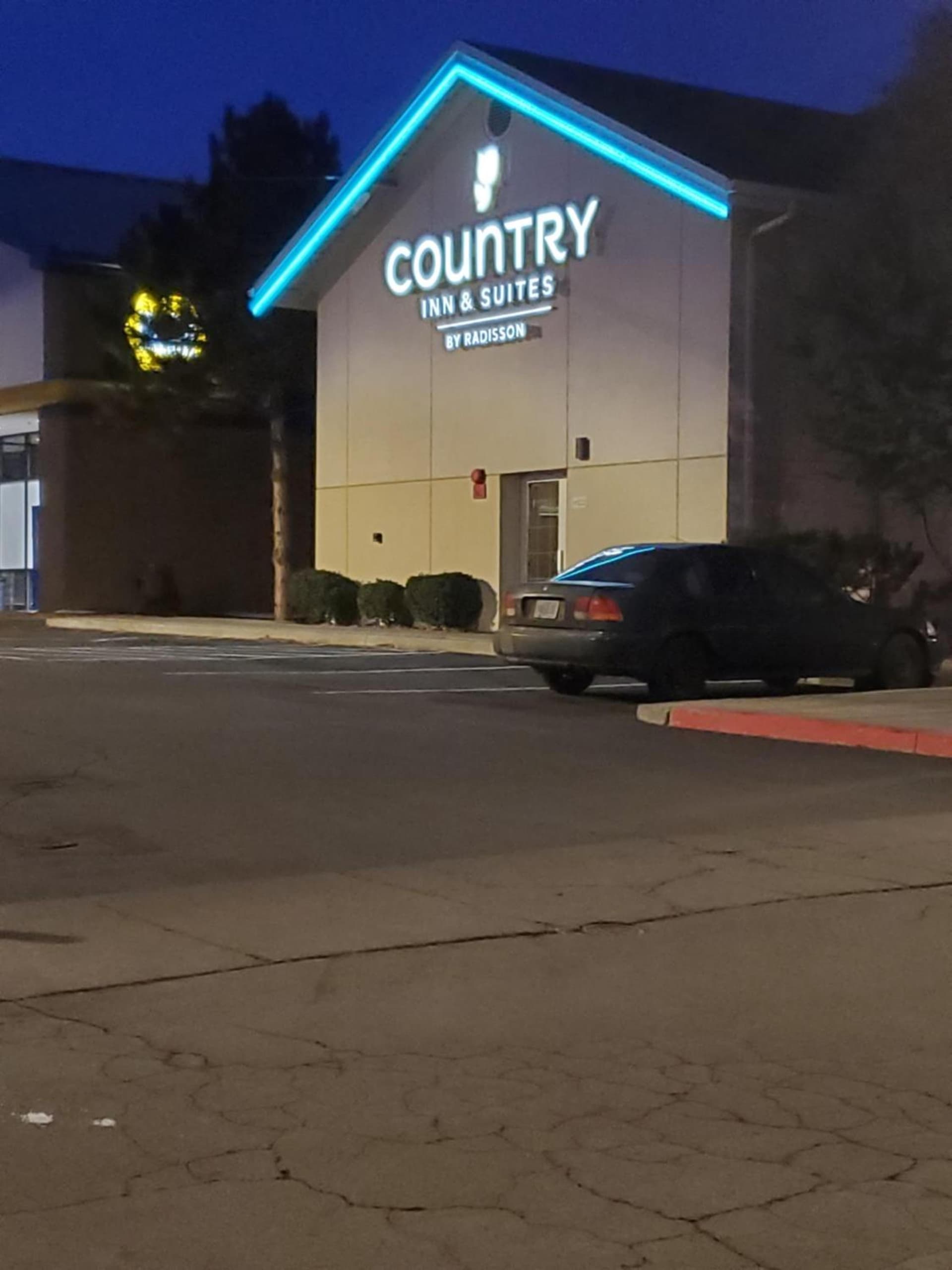 Country Inn & Suites by Radisson, Bend, OR gallery photo in Bend, OR — image 28