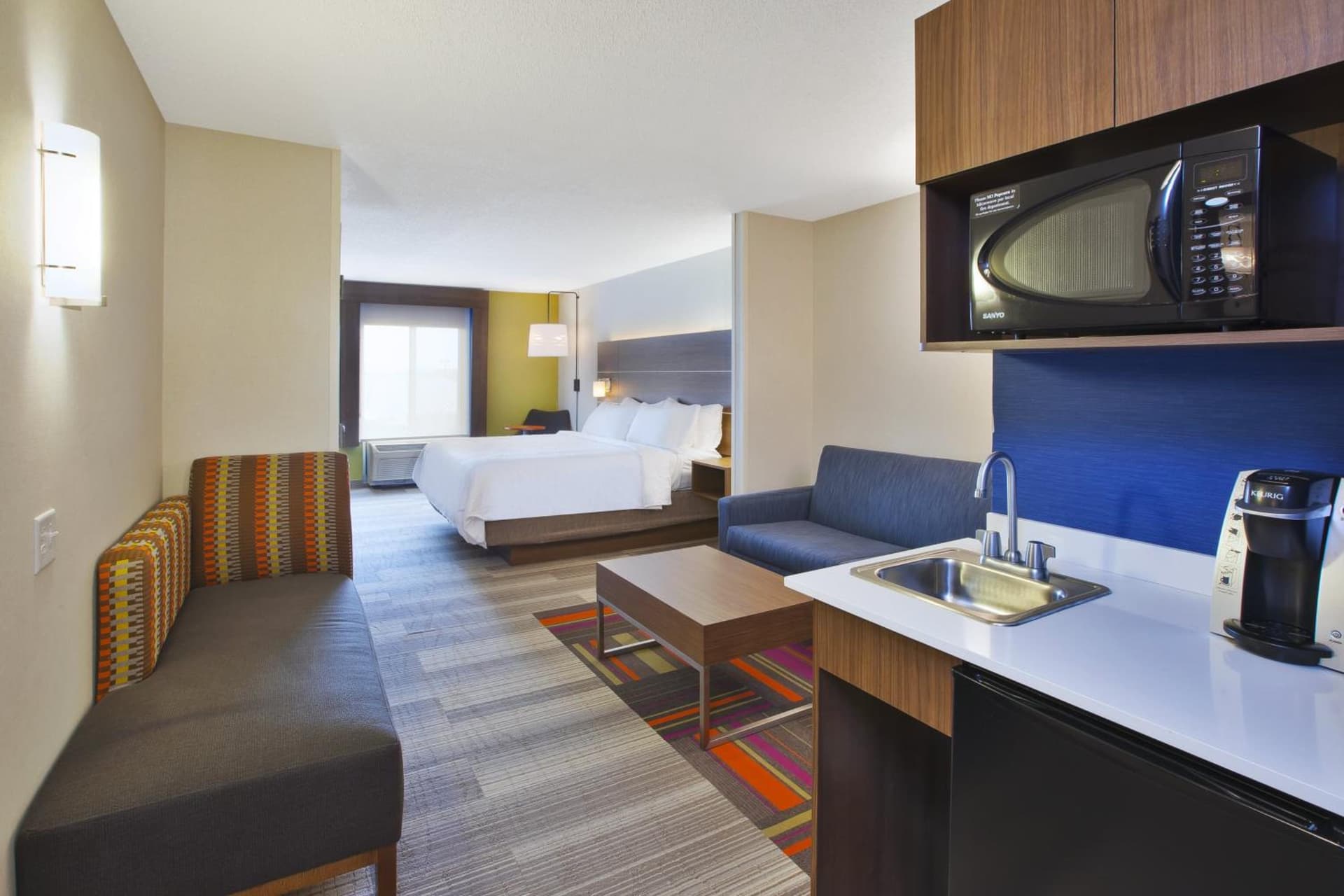 Holiday Inn Express Hotel & Suites Auburn Hills by IHG gallery photo in Auburn Hills, MI — image 4