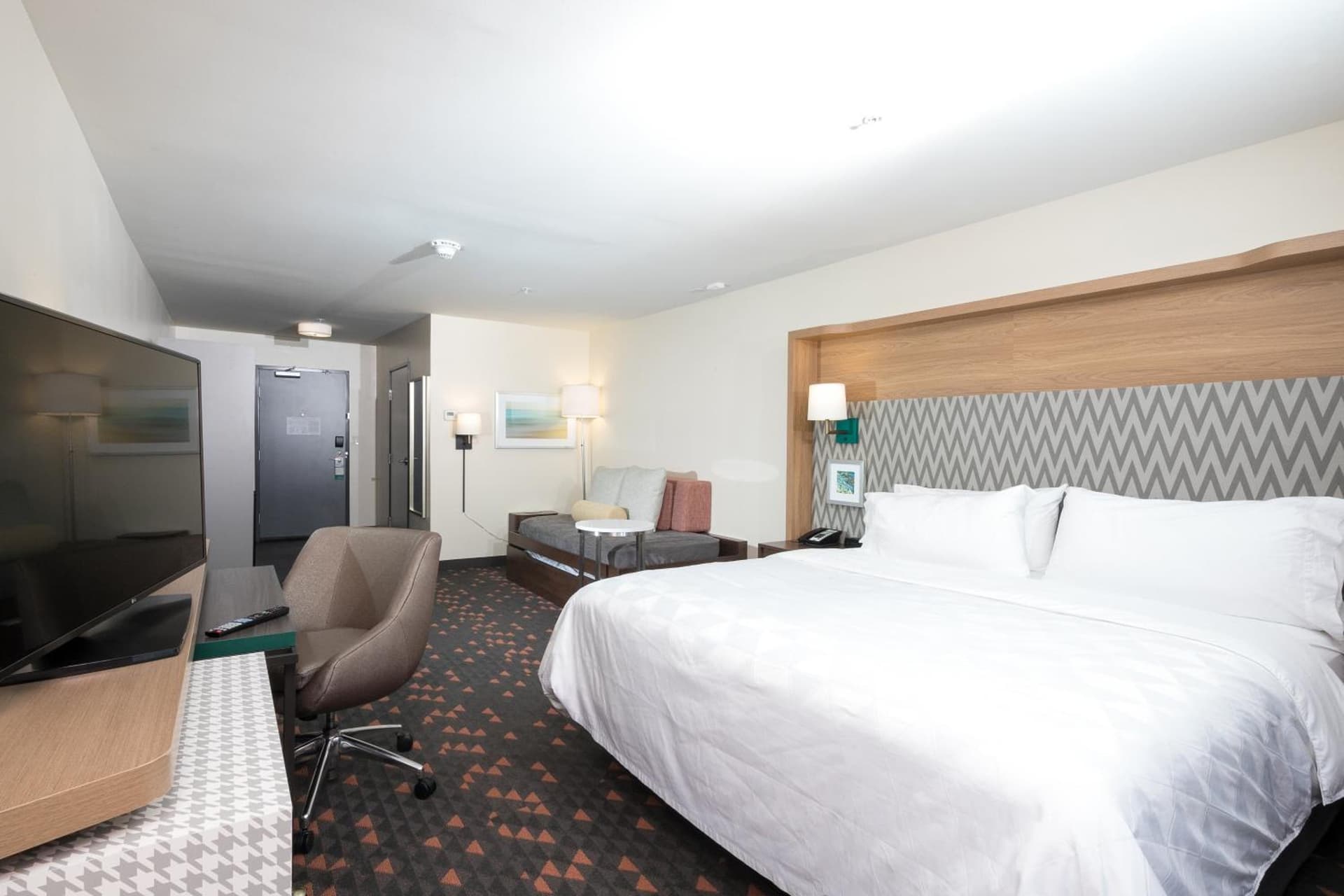 Holiday Inn & Suites Kalamazoo West gallery photo in Kalamazoo, MI — image 21