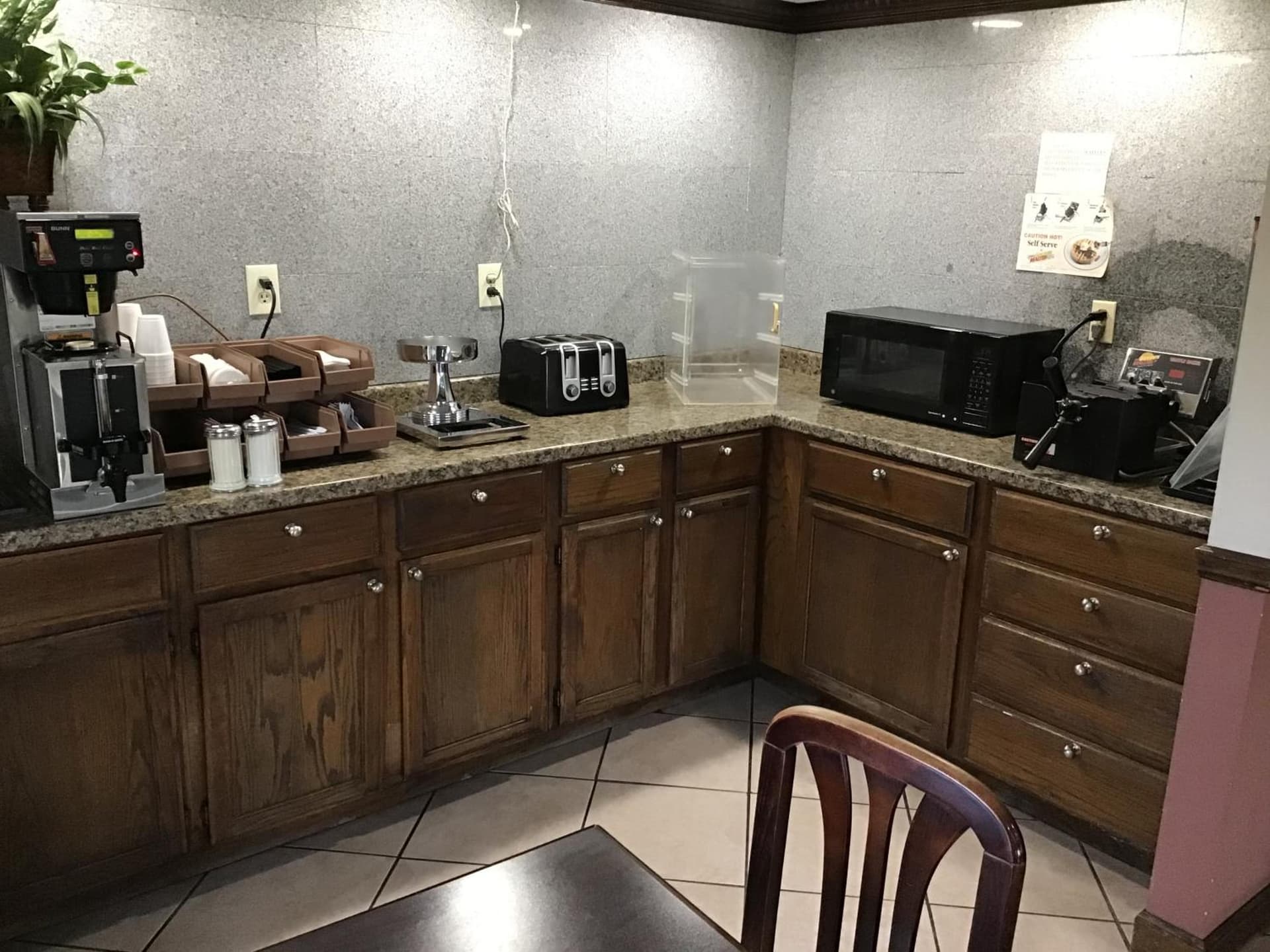 Scottish Inns interior in Richmond Hill, GA — gallery photo 2