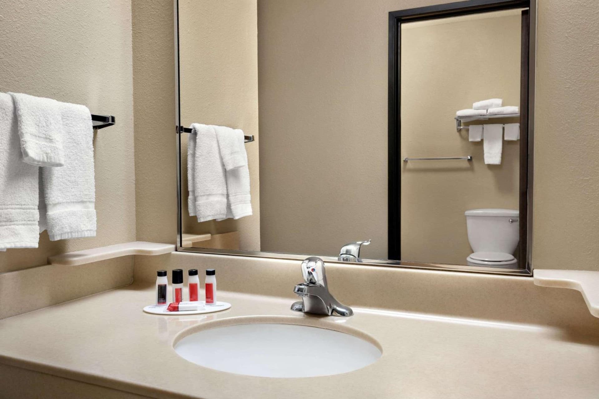 Baymont by Wyndham Sioux Falls North,I-29,Russell St, Airport gallery photo in Sioux Falls, SD — image 12