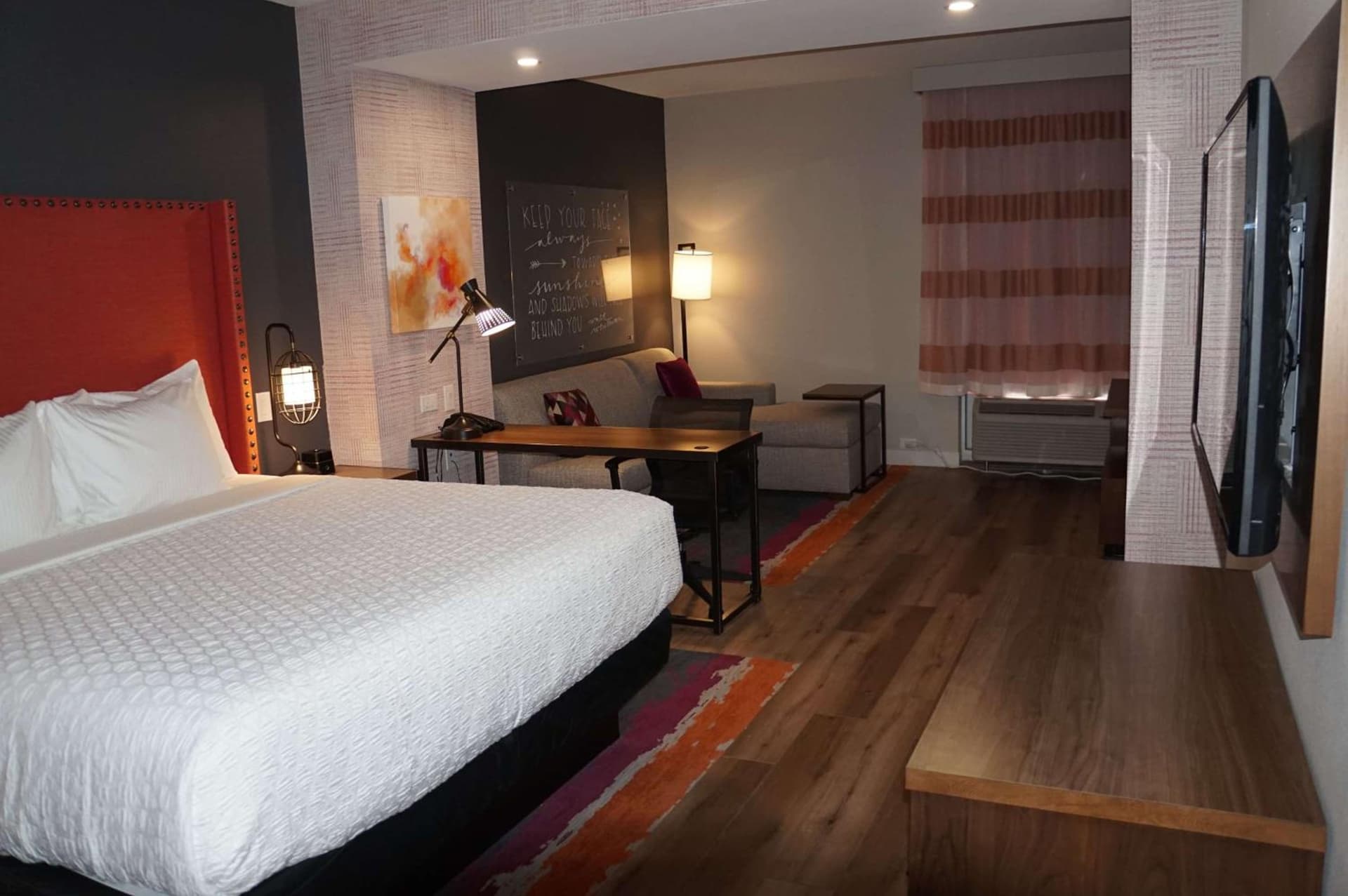 La Quinta Inn & Suites by Wyndham Lewisville gallery photo in Lewisville, TX — image 5
