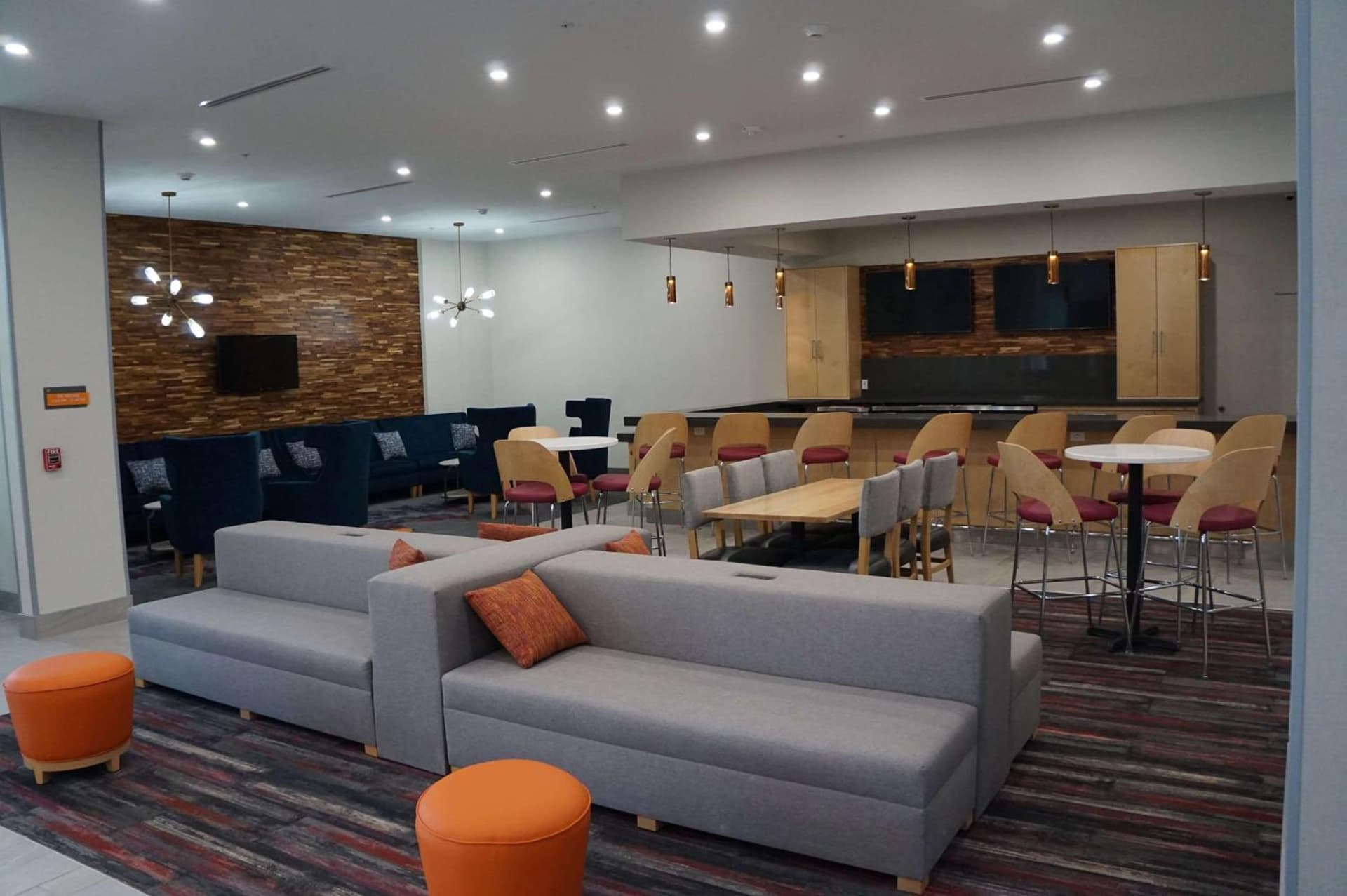 La Quinta Inn & Suites by Wyndham Lewisville gallery photo in Lewisville, TX — image 21