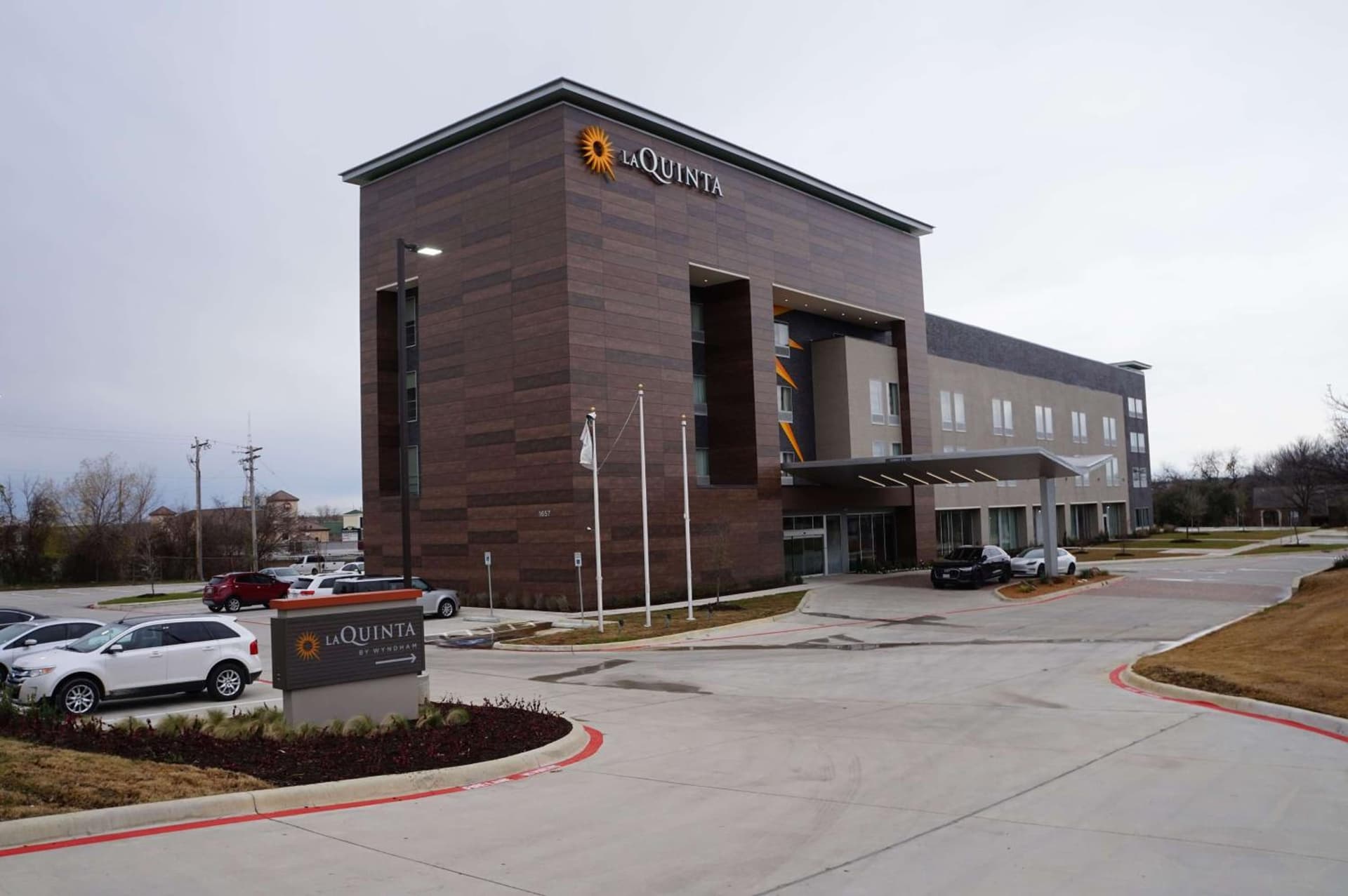 La Quinta Inn & Suites by Wyndham Lewisville gallery photo in Lewisville, TX — image 26
