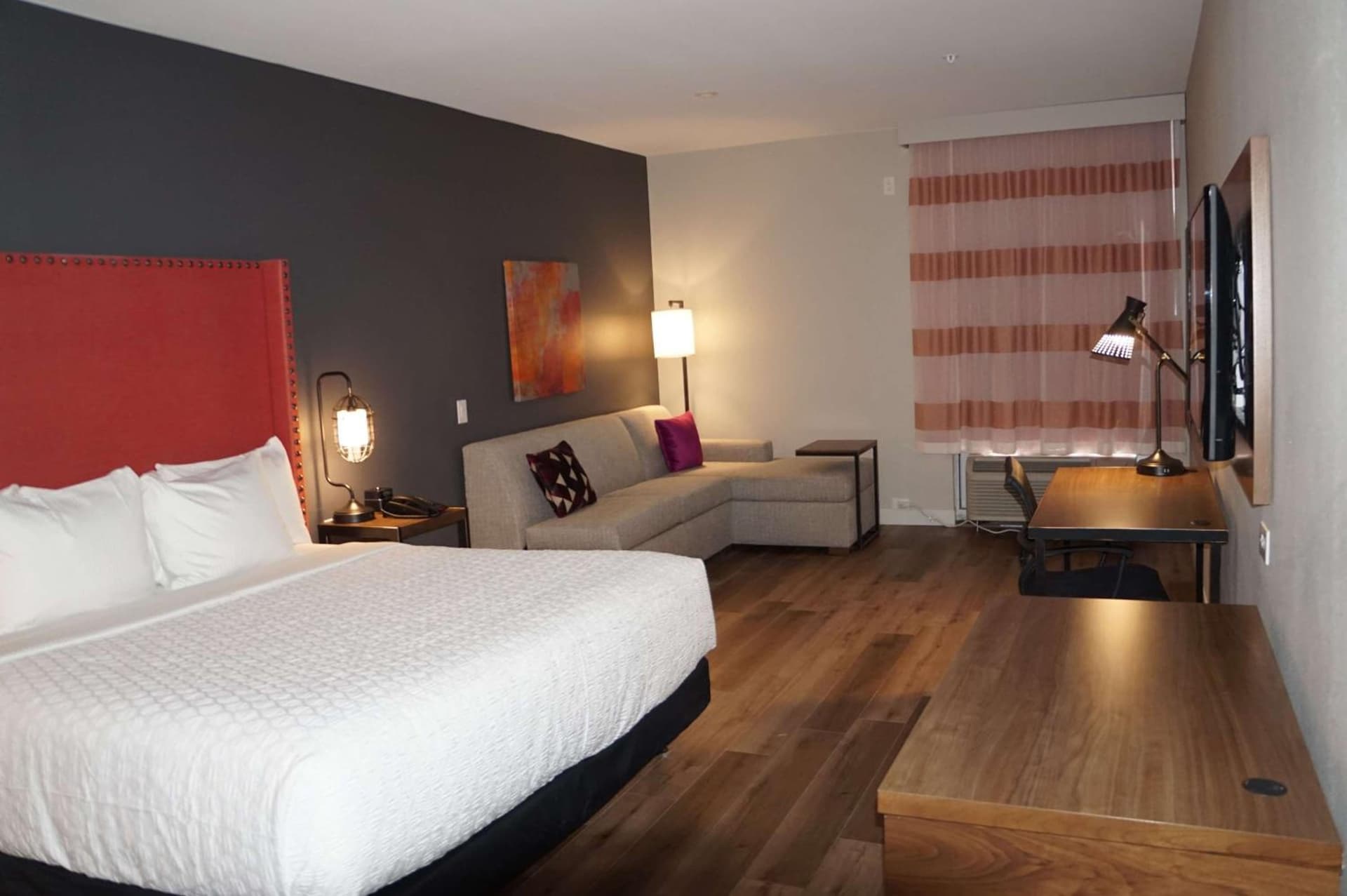 La Quinta Inn & Suites by Wyndham Lewisville gallery photo in Lewisville, TX — image 58