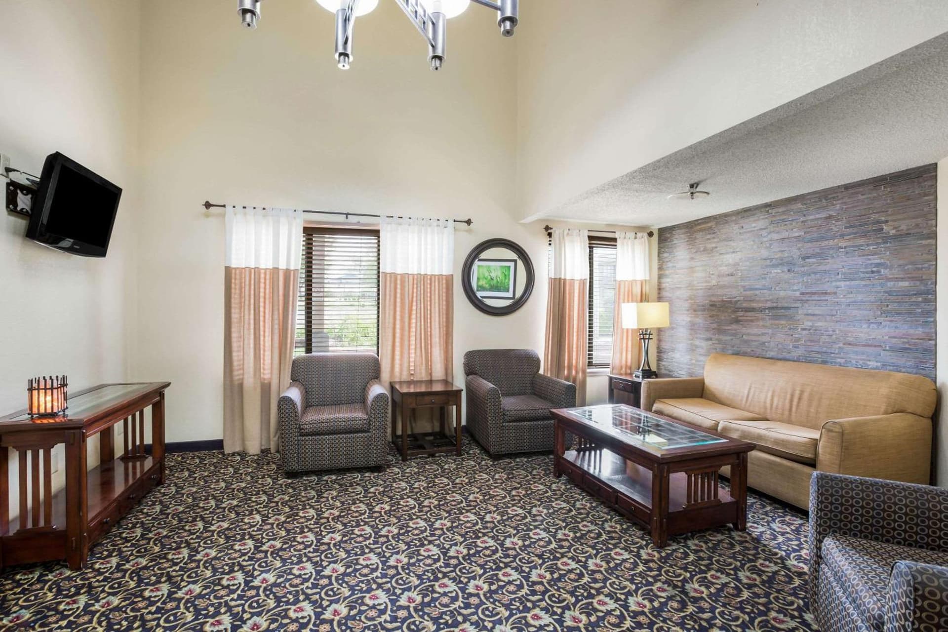 Quality Inn & Suites Lawrence - University Area gallery photo in Lawrence, KS — image 24