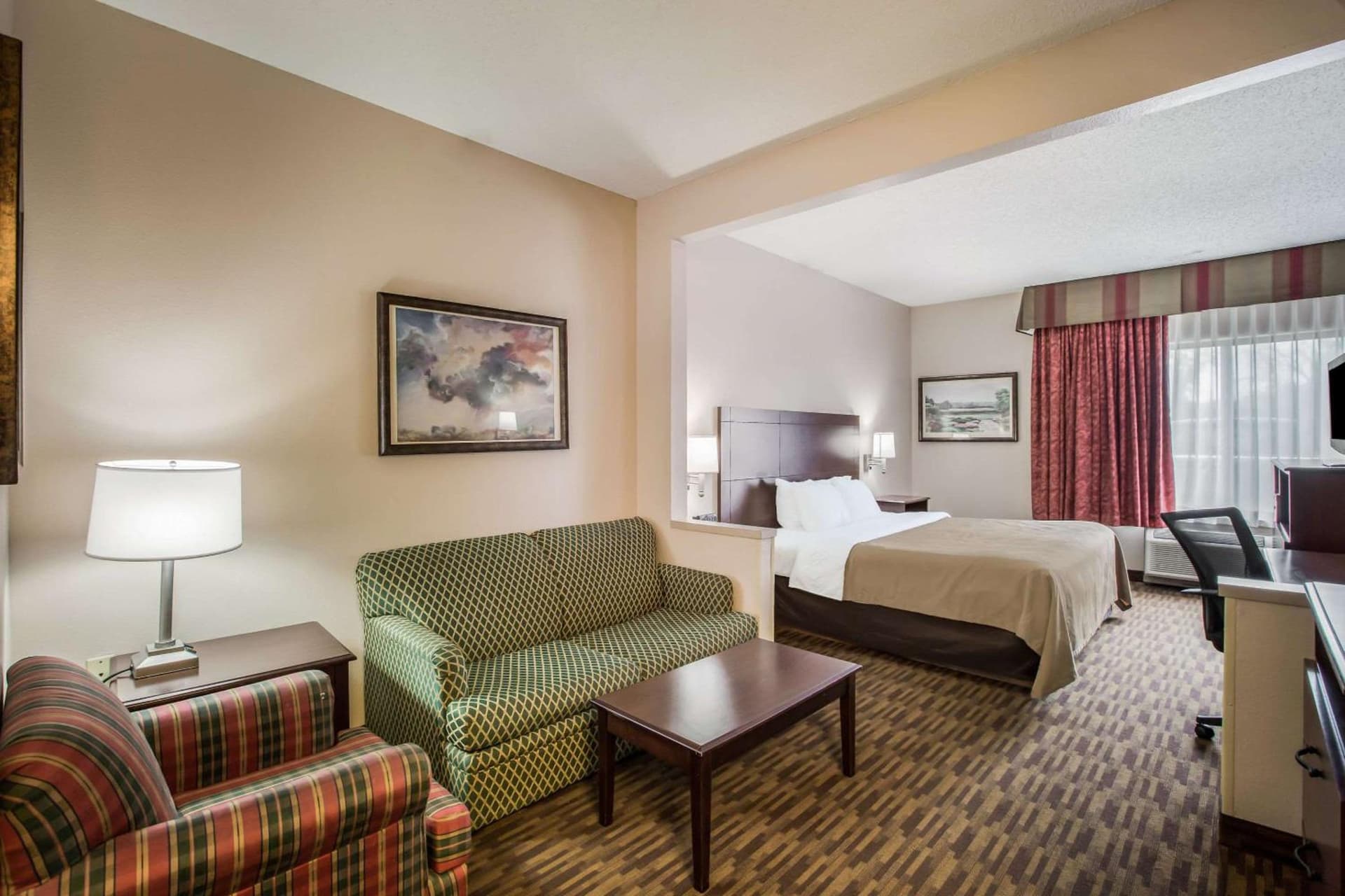 Quality Inn & Suites Lawrence - University Area gallery photo in Lawrence, KS — image 8