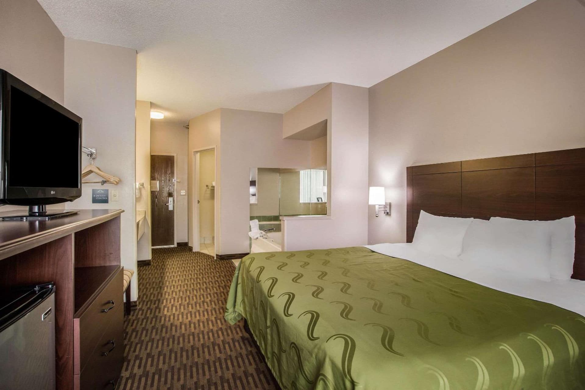 Quality Inn & Suites Lawrence - University Area gallery photo in Lawrence, KS — image 48