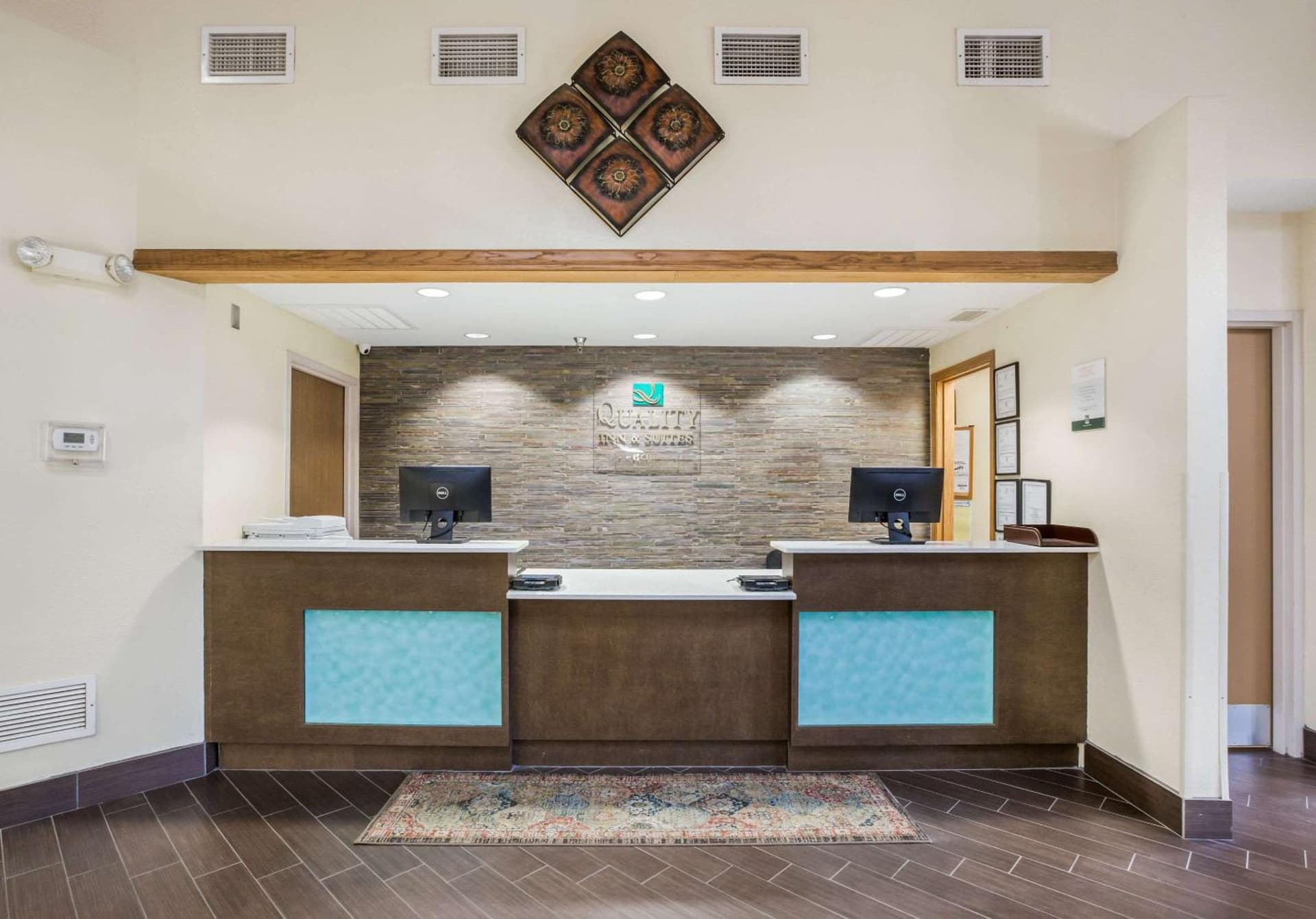 Quality Inn & Suites Lawrence - University Area gallery photo in Lawrence, KS — image 22