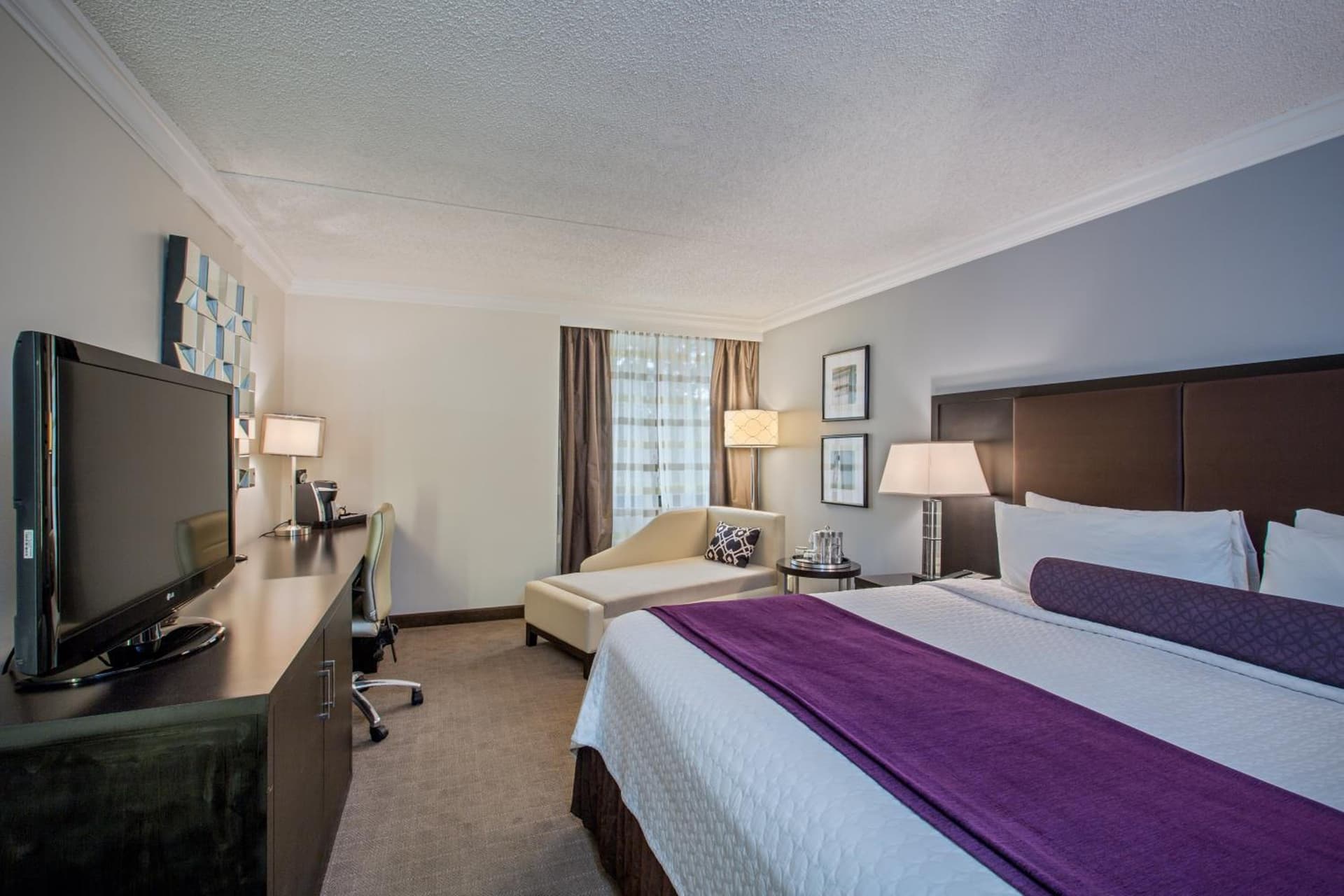 Crowne Plaza Suffern-Mahwah by IHG gallery photo in Suffern, NY — image 6
