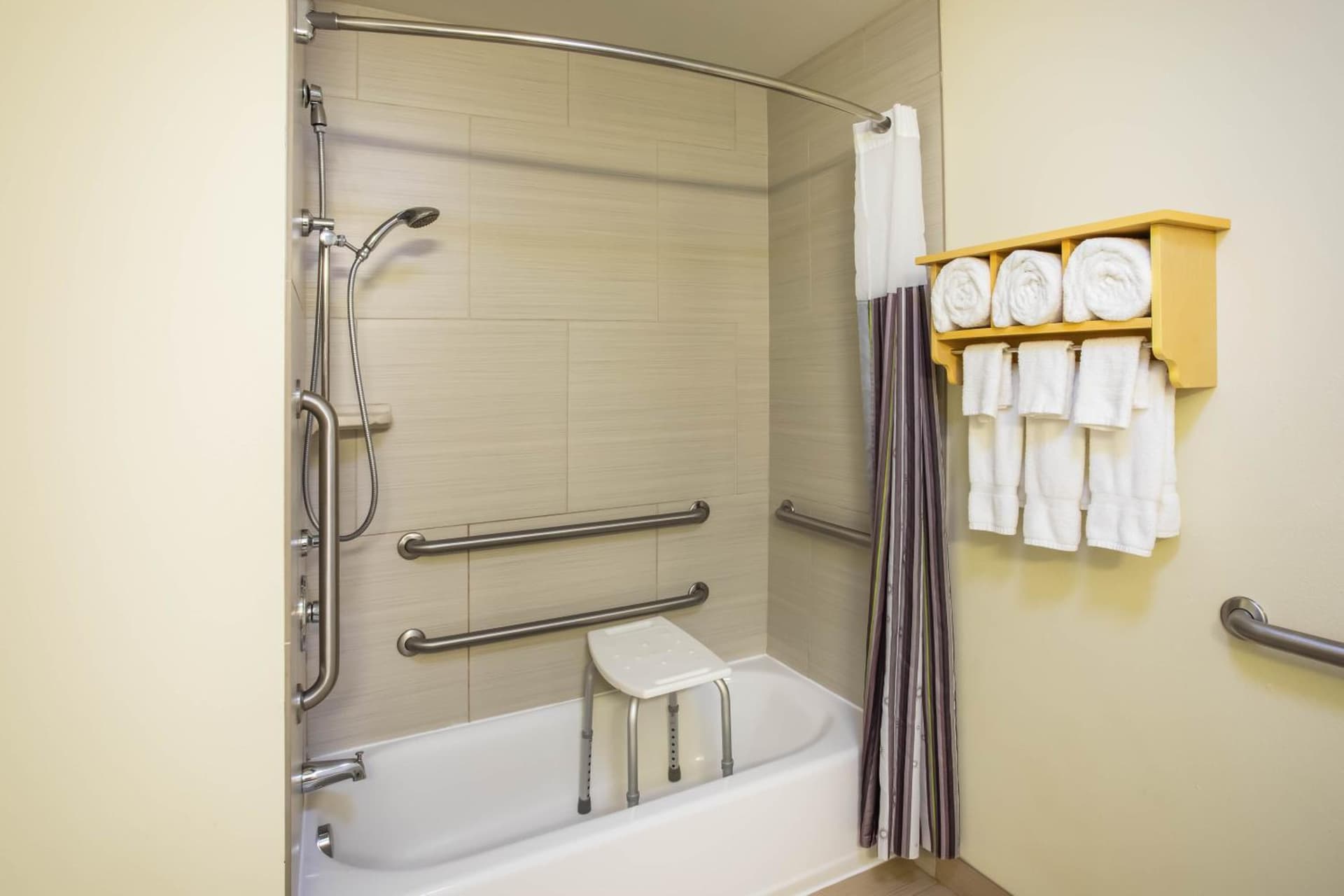La Quinta by Wyndham Rochester Mayo Clinic Area South gallery photo in Rochester, MN — image 37