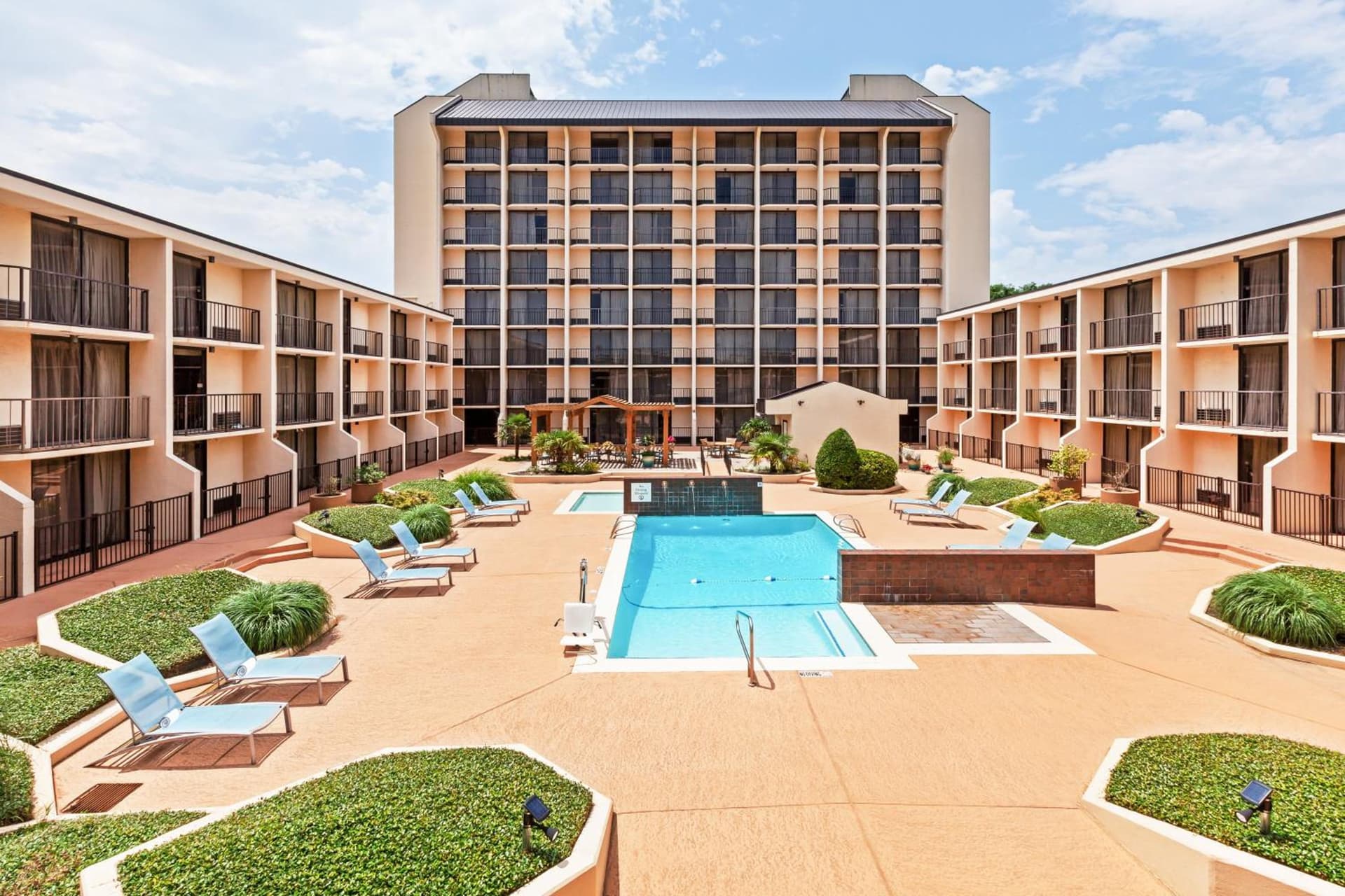 Holiday Inn Tyler - Conference Center by IHG interior in Tyler, TX — gallery photo 2