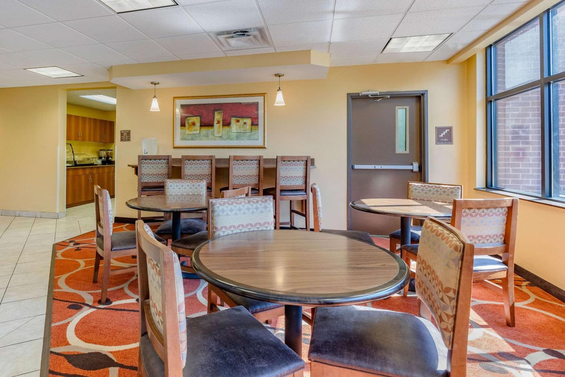 Econo Lodge Inn & Suites Des Moines Fairgrounds Area gallery photo in Des Moines, IA — image 19
