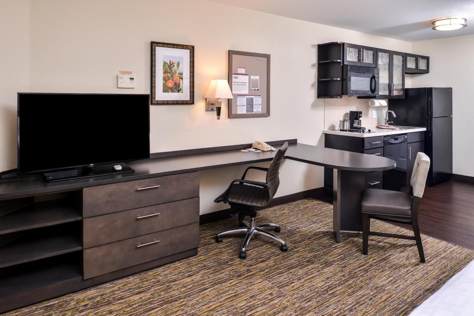 Candlewood Suites Sierra Vista by IHG property views in Sierra Vista, AZ — gallery photo 3
