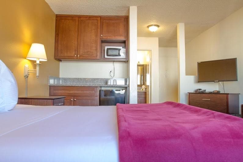 California Suites Hotel gallery photo in San Diego, CA — image 23